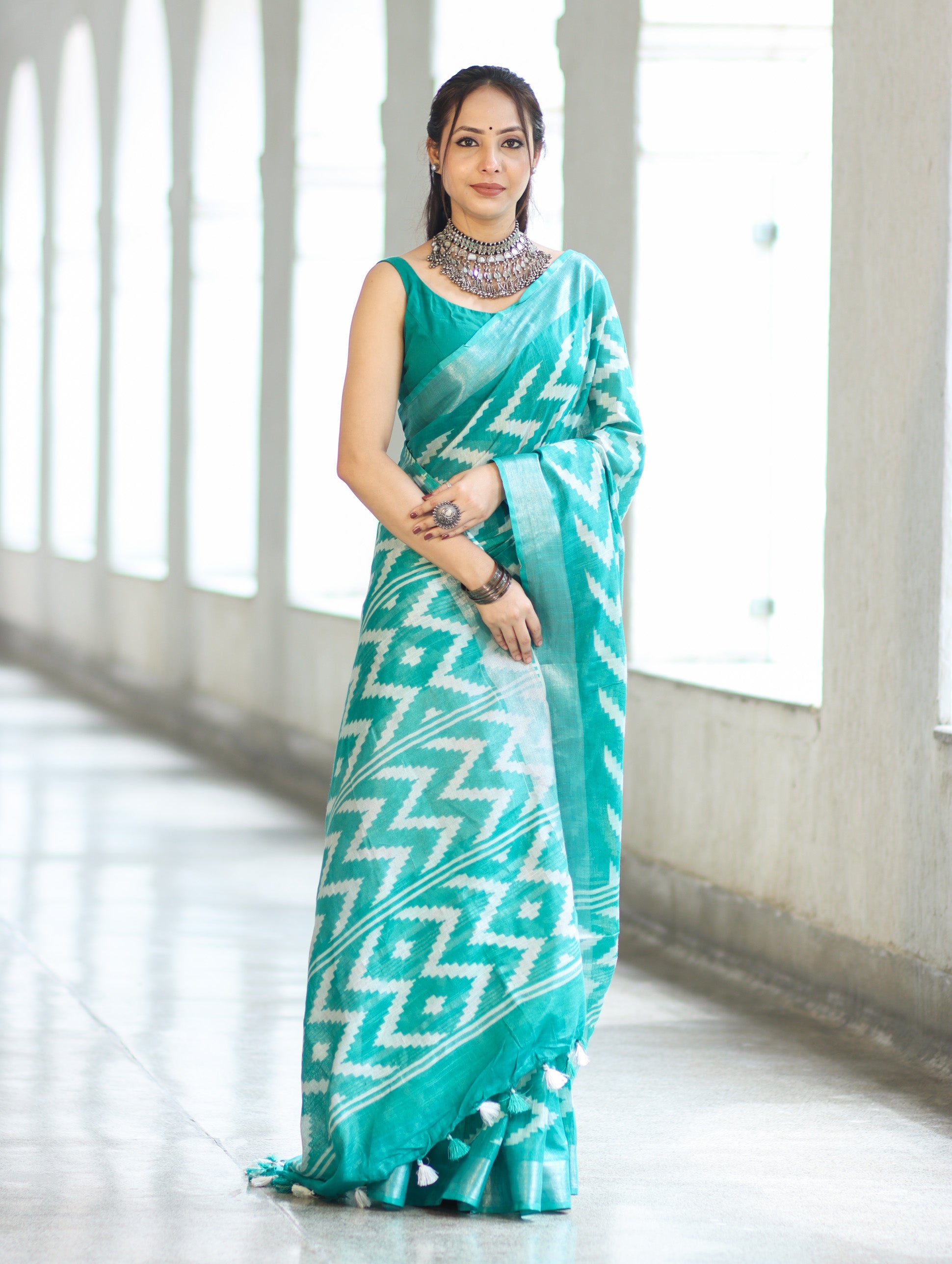 Bhagalpur Handloom Pure Linen Cotton Zig-Zag Pattern Saree-Turquoise Green