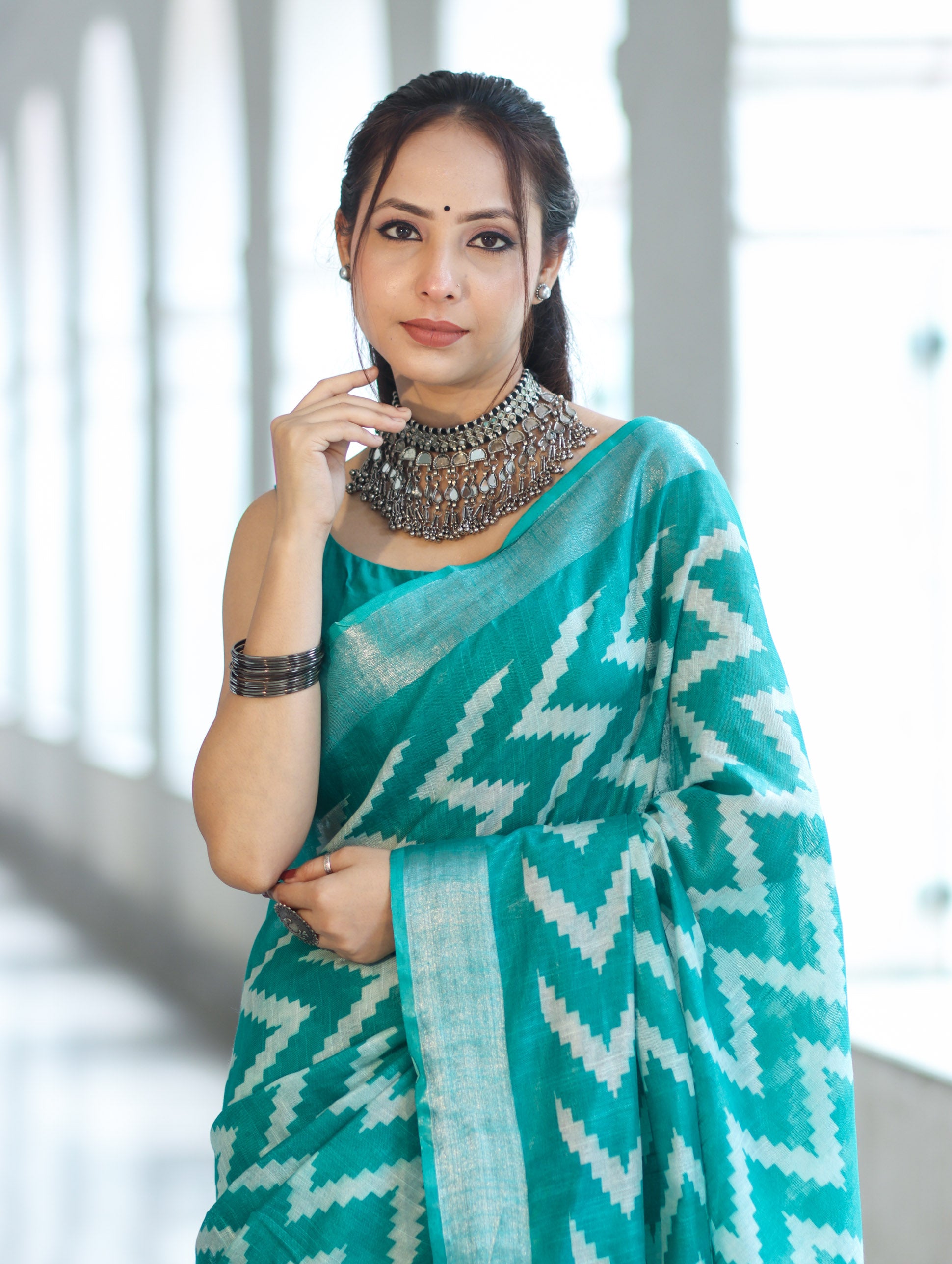 Bhagalpur Handloom Pure Linen Cotton Zig-Zag Pattern Saree-Turquoise Green