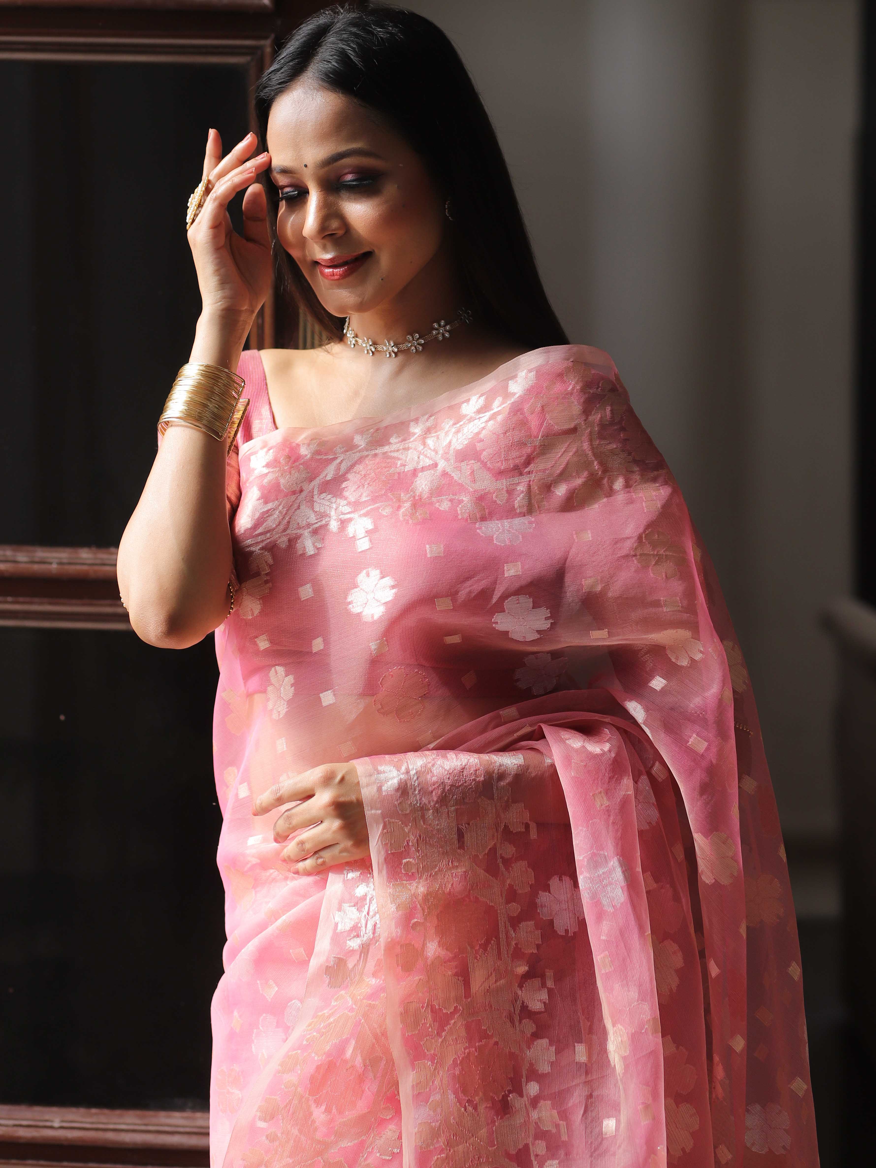 Banarasee Kora Muslin Saree With Zari Jamdani Weaving-Pink