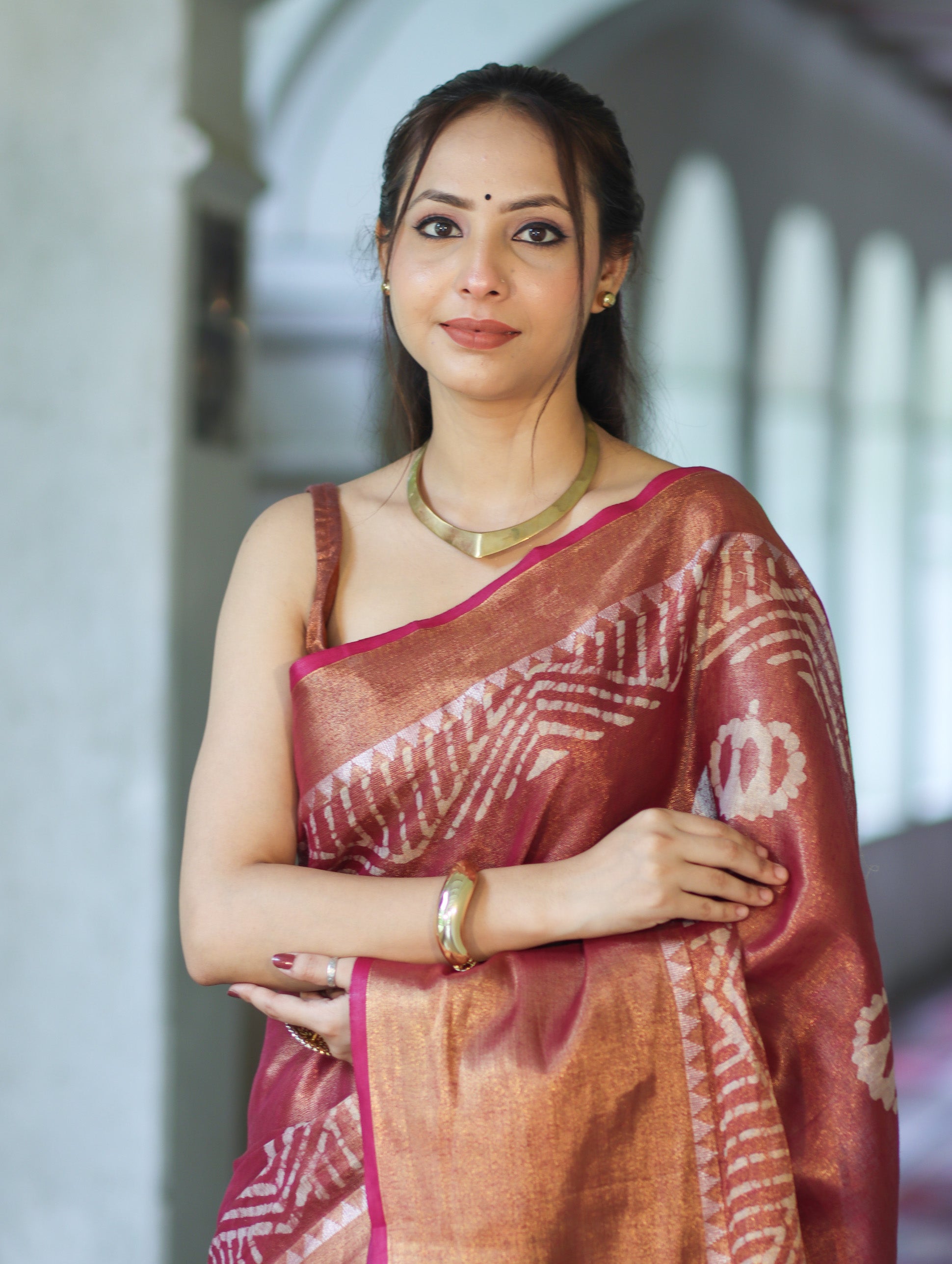 Bhagalpur Handloom Linen Tissue Batik Pattern Saree-Mauve (Gold Tone)