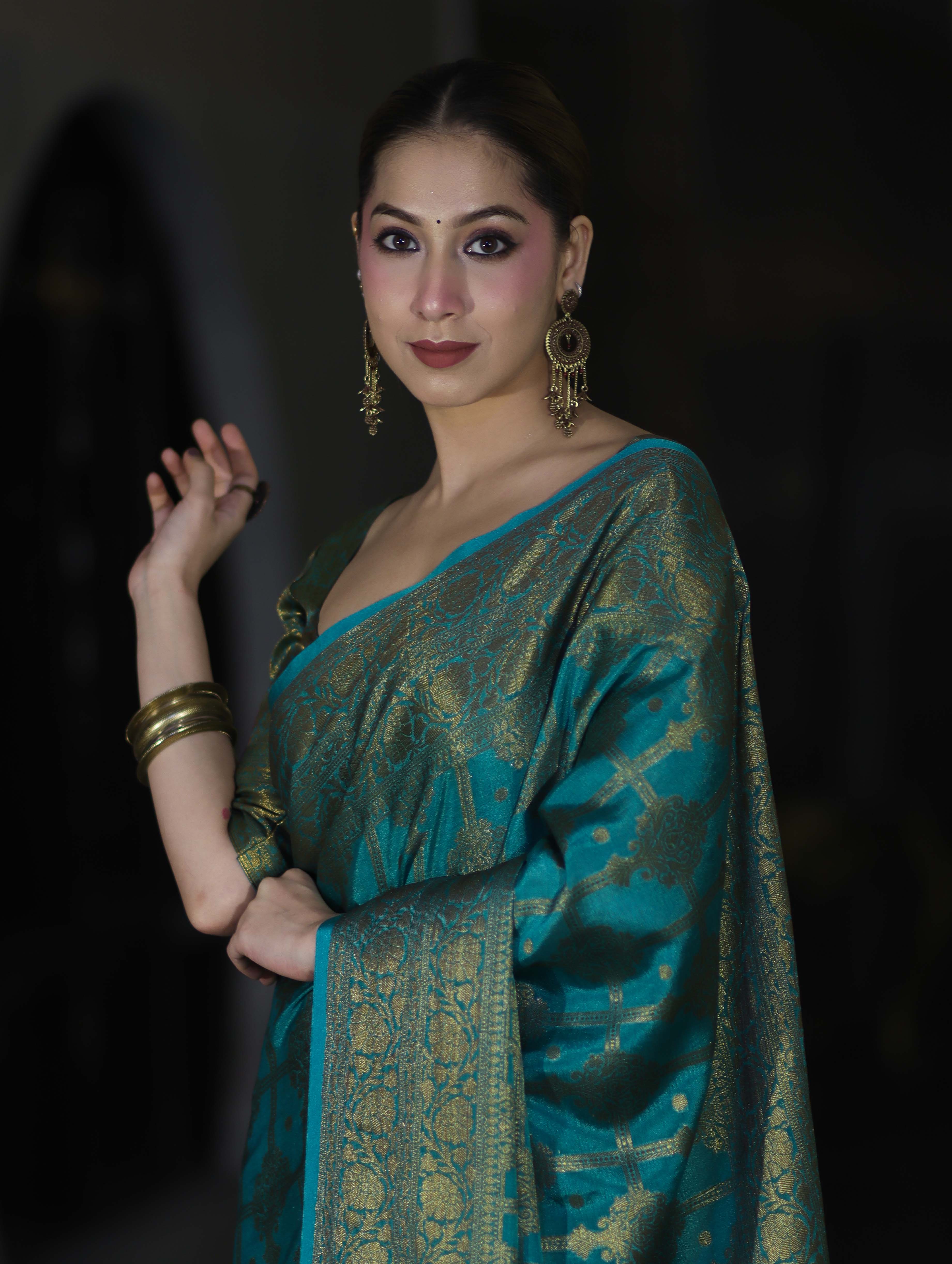 Banarasee Handwoven Georgette Saree With Antique Zari Jaal Design & Floral Border-Turquoise Green