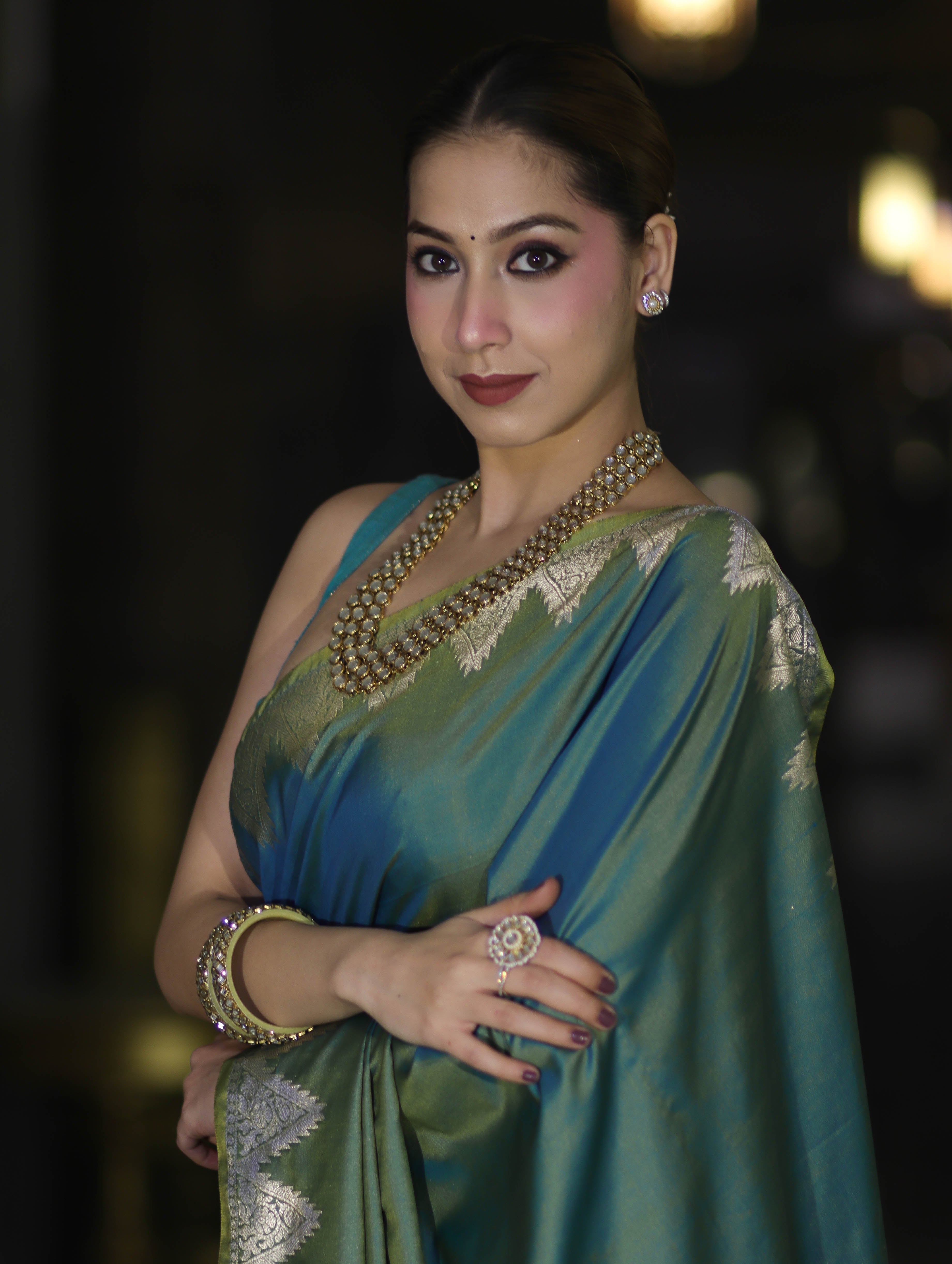 Banarasee Handloom Dual Tone Semi Silk Saree With Zari Border-Teal Green