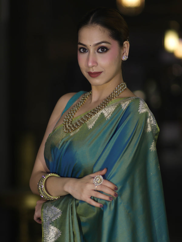 Banarasee Handloom Dual Tone Semi Silk Saree With Zari Border-Teal Green