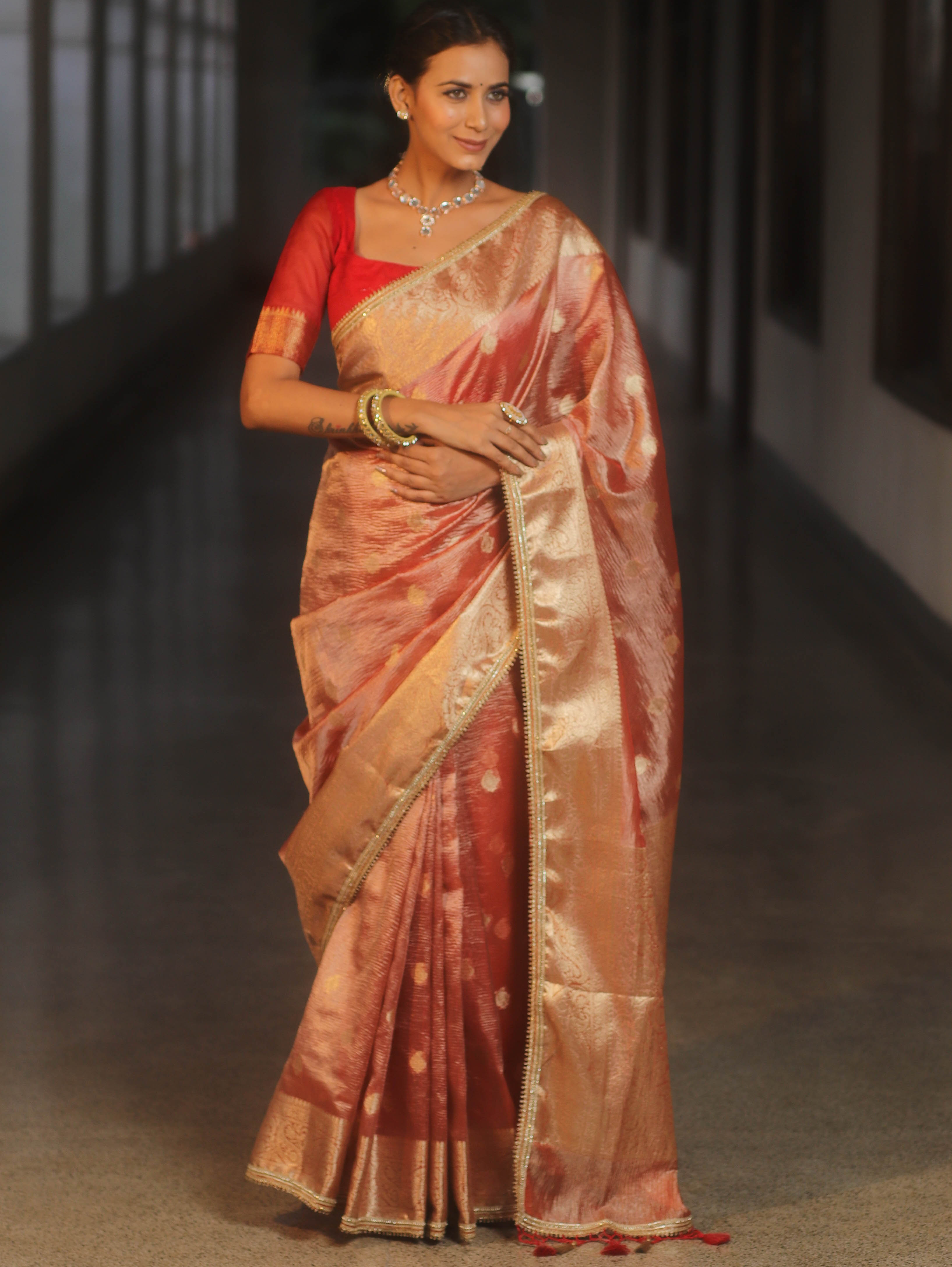 Banarasee Handwoven Crushed Tissue Saree Zari Border With Lace-Red