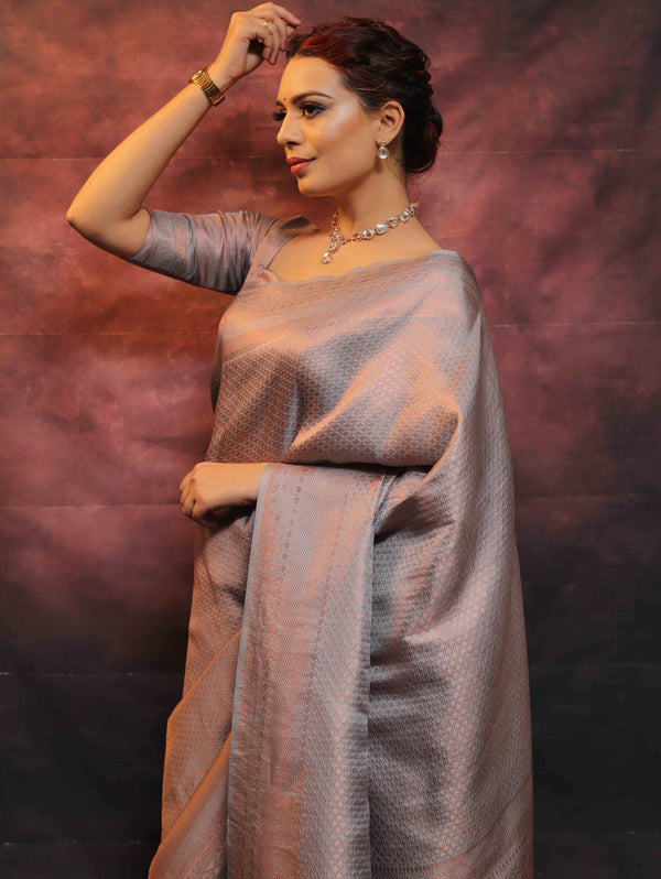 Buy online Women's Null Grey Colored Saree With Blouse from ethnic wear for  Women by Sajasajo for ₹4849 at 70% off | 2024 Limeroad.com