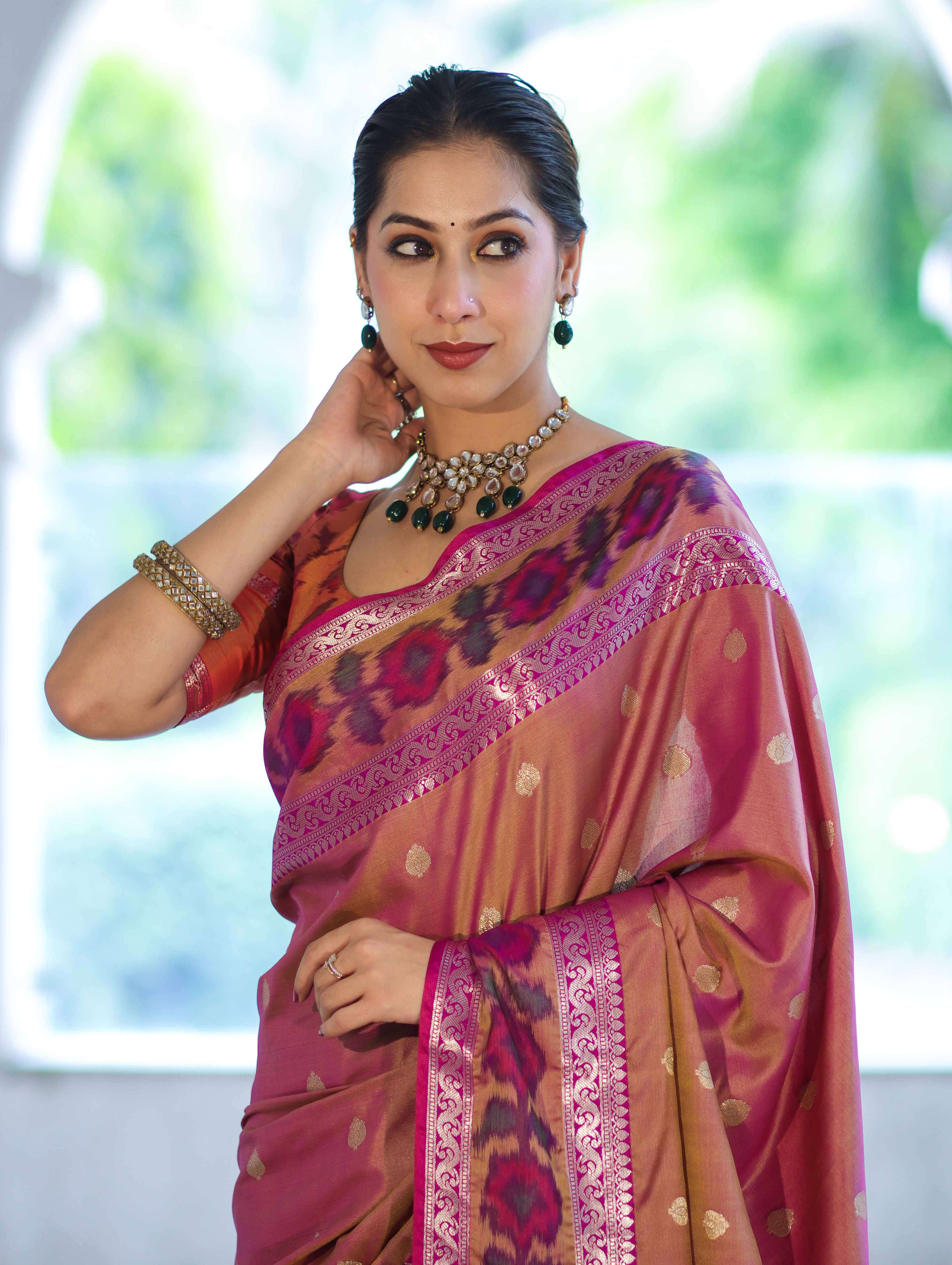 Banarasee Handloom Dual Tone Semi Silk Saree With Buti Design & Ikkat Border-Mauve