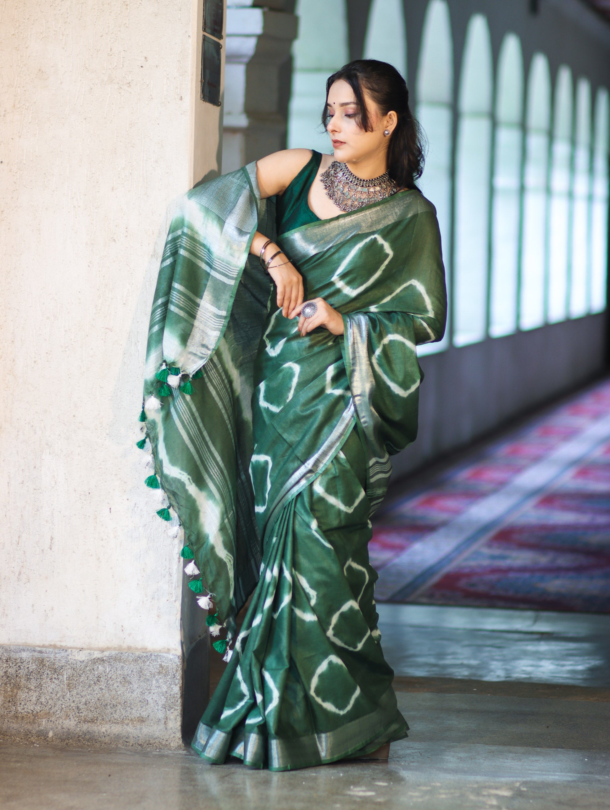 Banarasee Handloom Cotton Silk Hand Dyed Shibori Pattern Saree-Green