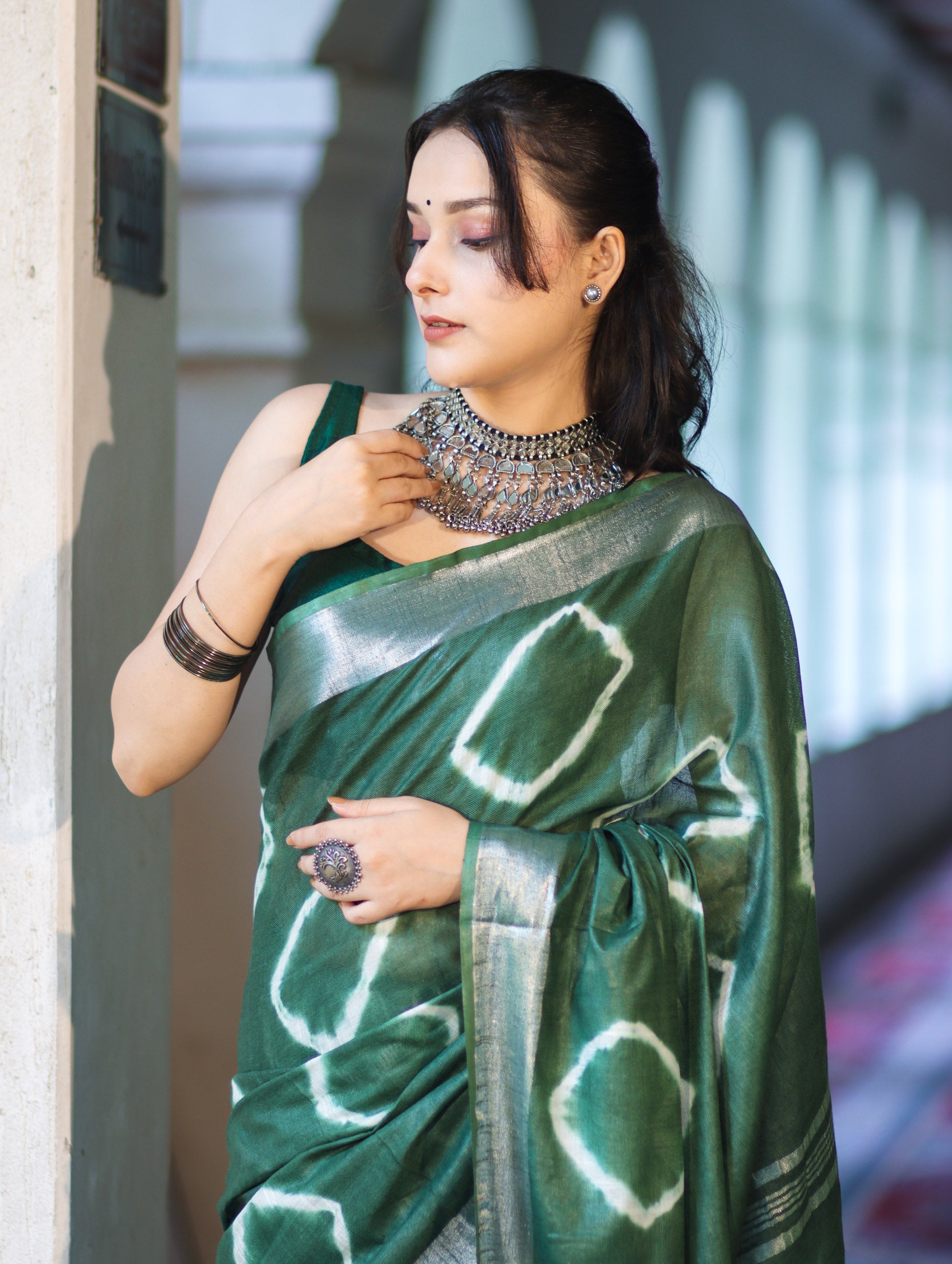 Banarasee Handloom Cotton Silk Hand Dyed Shibori Pattern Saree-Green