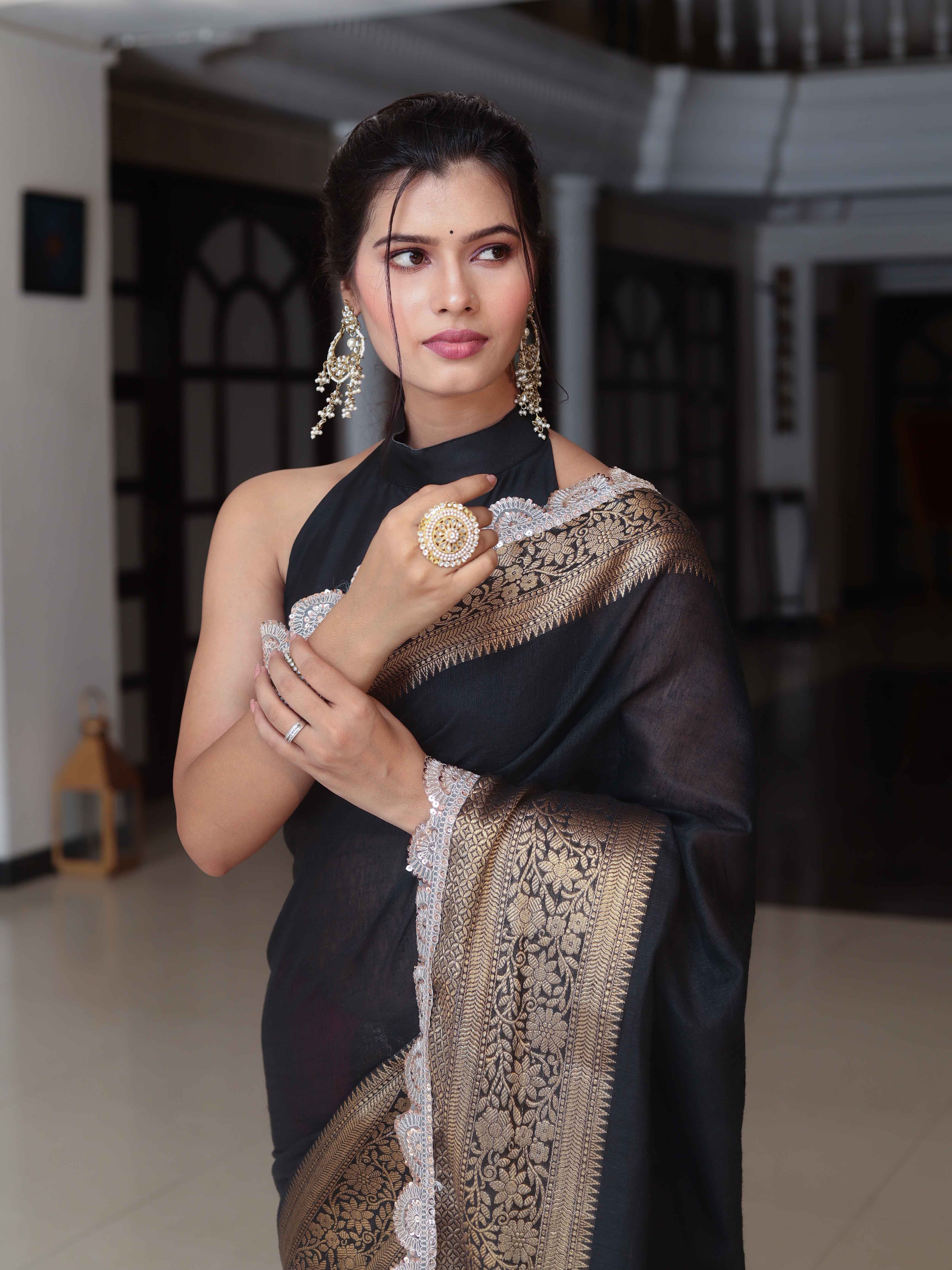 Banarasee Dual Color Pure Linen Saree With Zari Border & Lace-Black & Light Pink