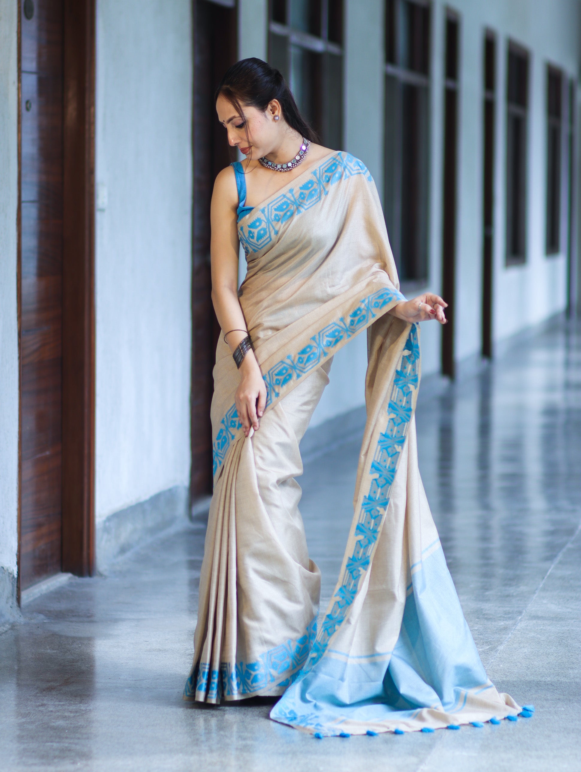 Banarasee Handwoven Semi-Tussar Saree With Contrast Geometric Border-Beige & Blue