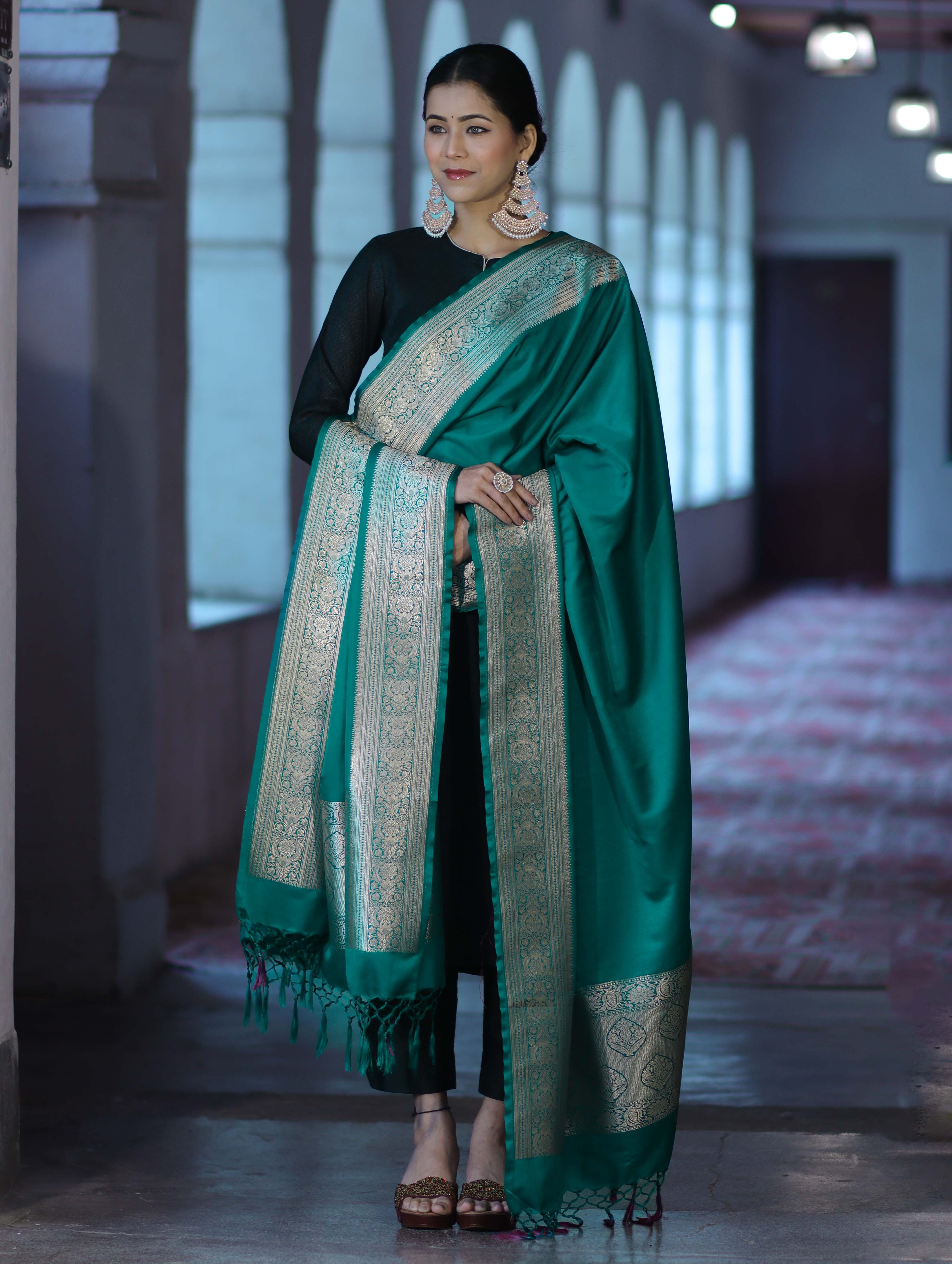 Banarasee Katan Silk Dupatta With Gold Zari Woven Border-Emerald Green
