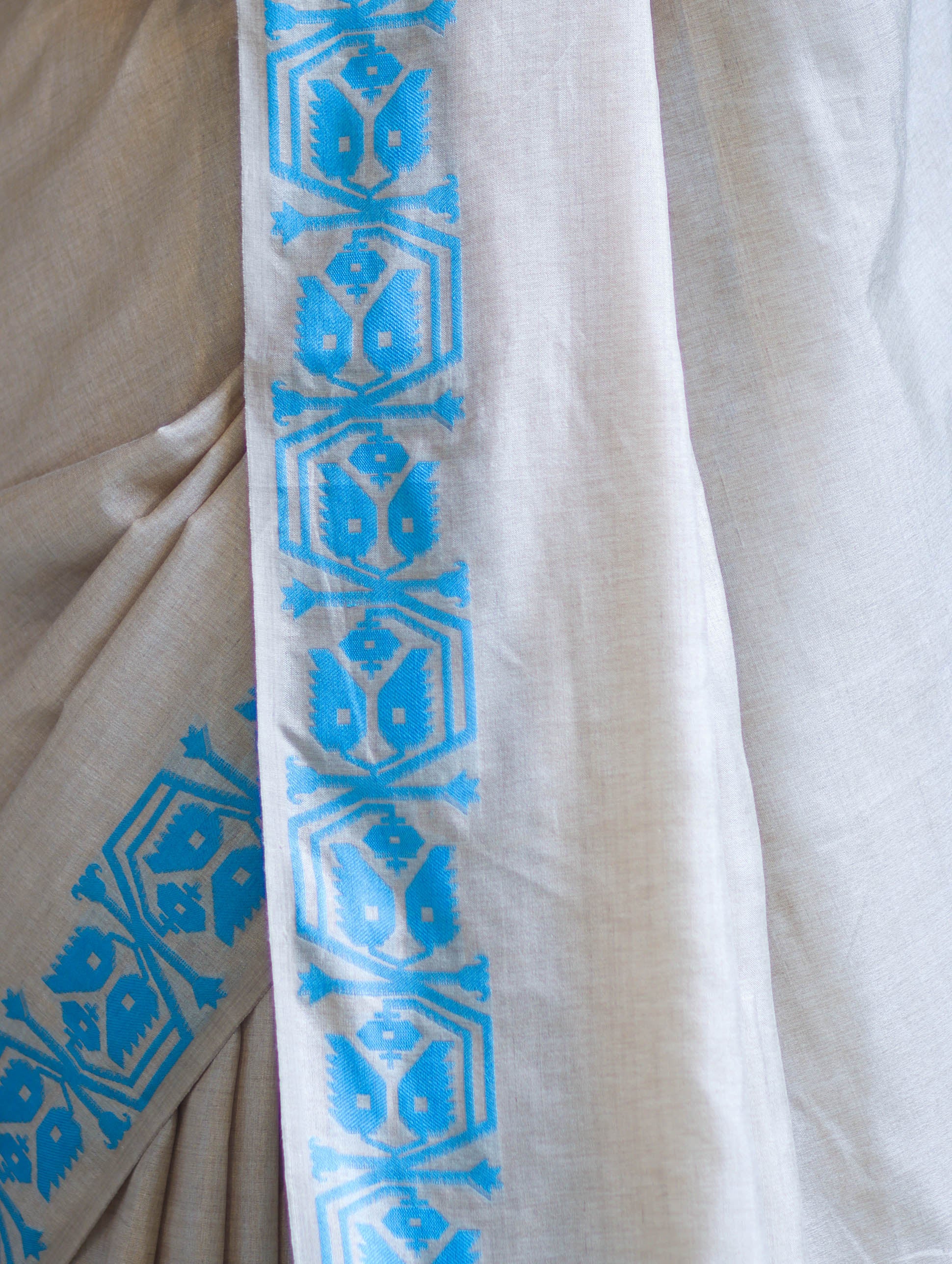 Banarasee Handwoven Semi-Tussar Saree With Contrast Geometric Border-Beige & Blue
