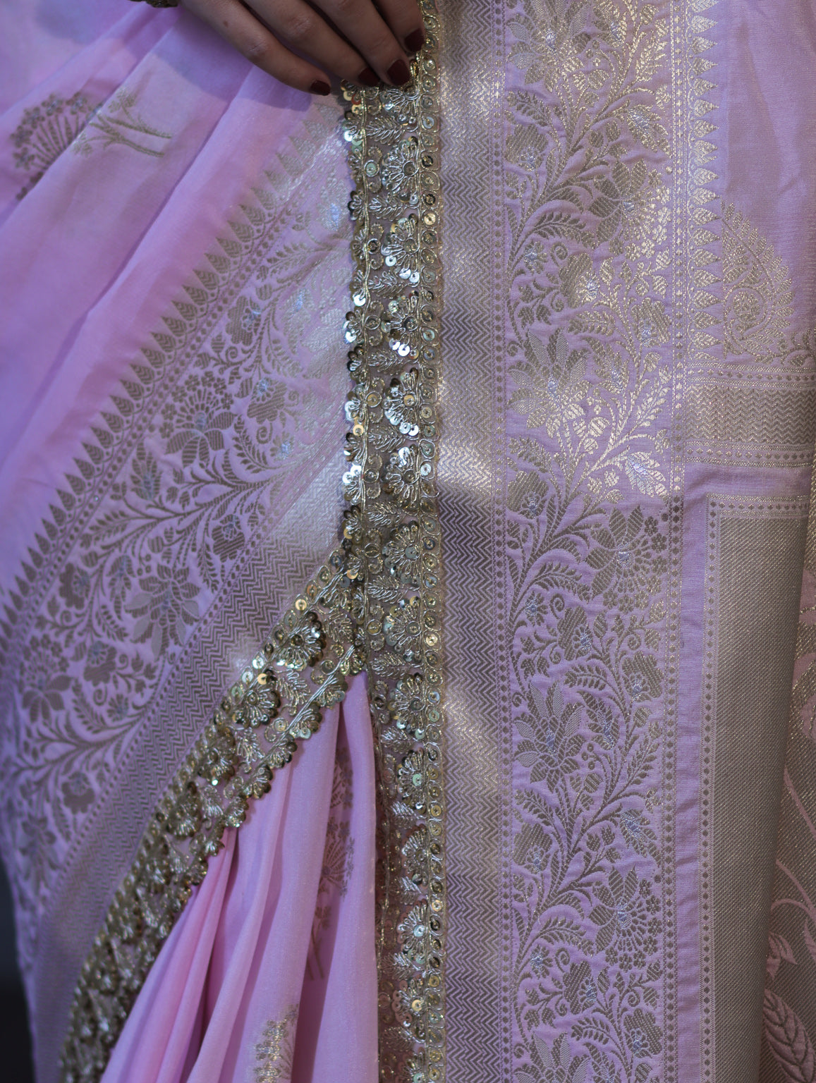 Banarasee Handloom Semi Silk Saree With Sona Rupa Zari Buta Design Floral Border & Lace-Light Pink