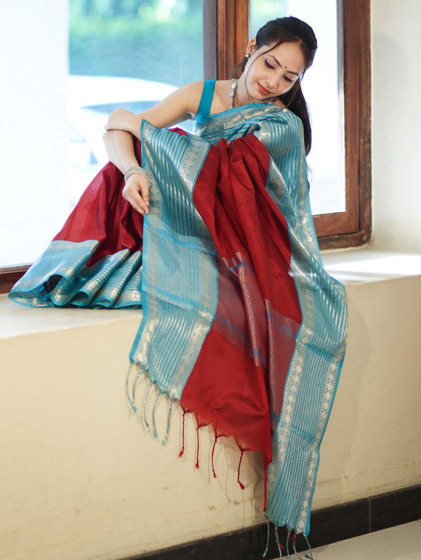 Banarasee Handloom Plain Semi Silk Saree With Contrast Temple Border-Maroon & Blue