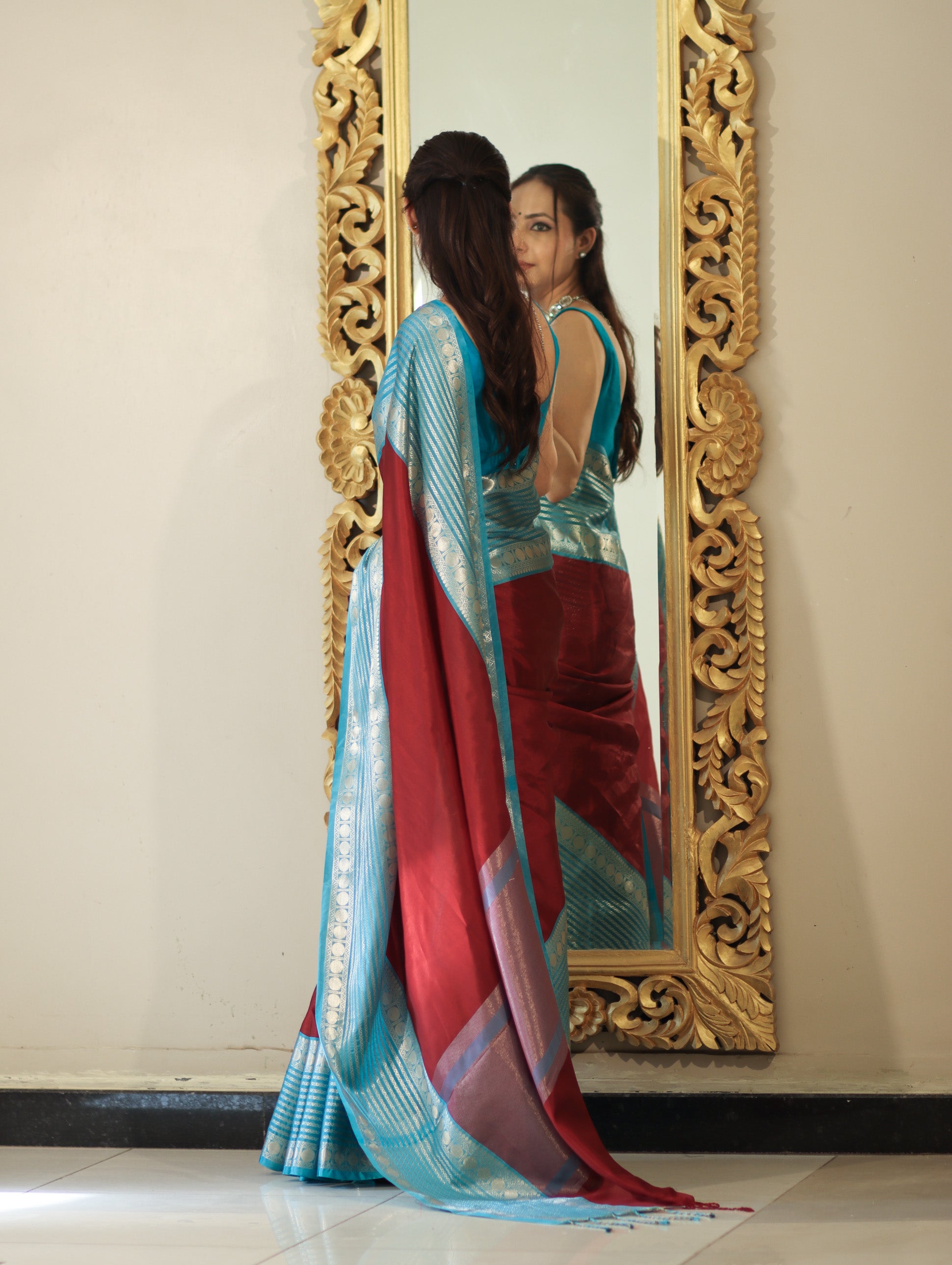 Banarasee Handloom Plain Semi Silk Saree With Contrast Temple Border-Maroon & Blue