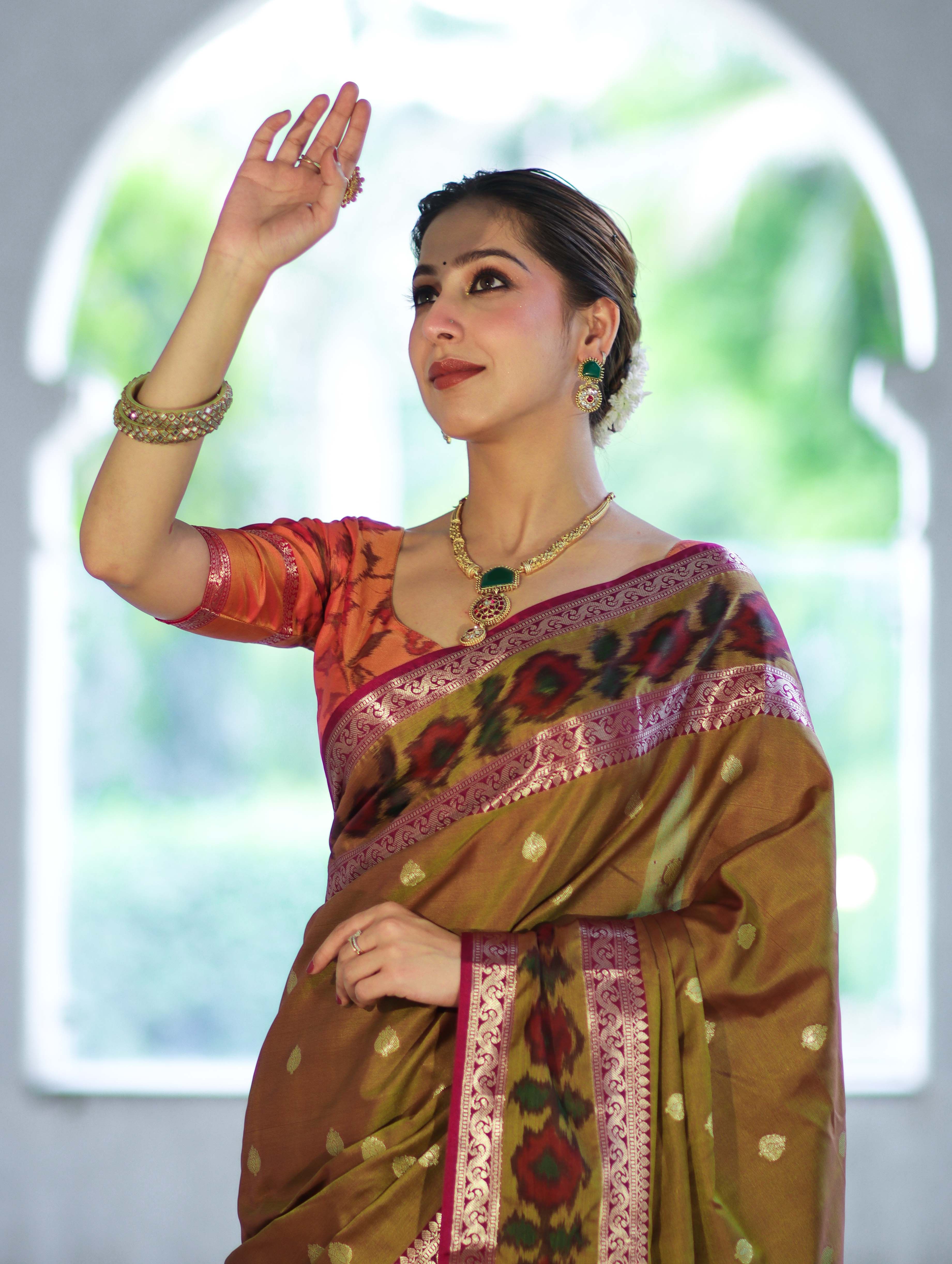 Banarasee Handloom Dual Tone Semi Silk Saree With Buti Design & Ikkat Border-Olive Yellow (Gold Tone)