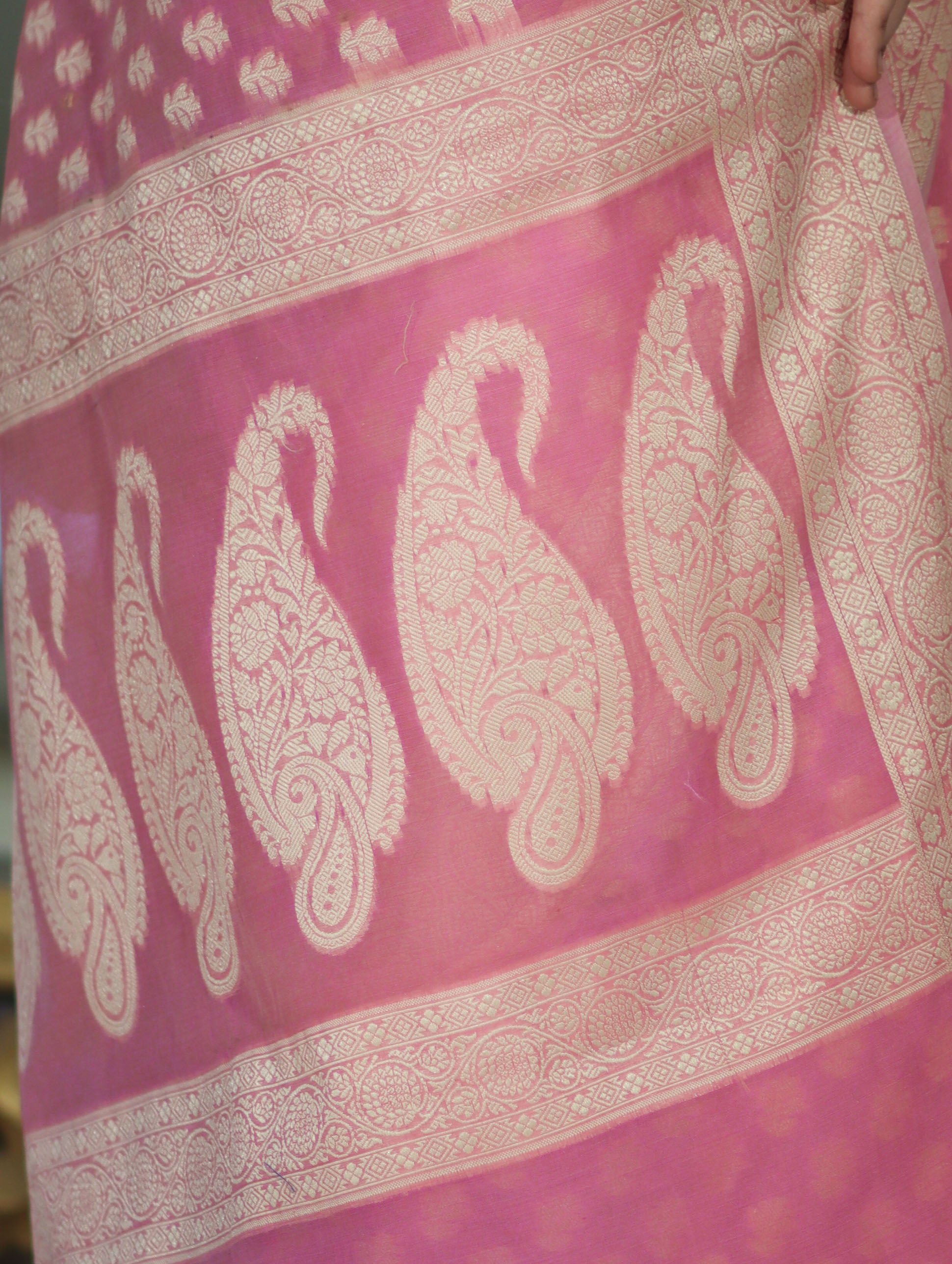 Banarasee Handloom Cotton Silk Saree With Resham Woven Buti & Border-Light pink