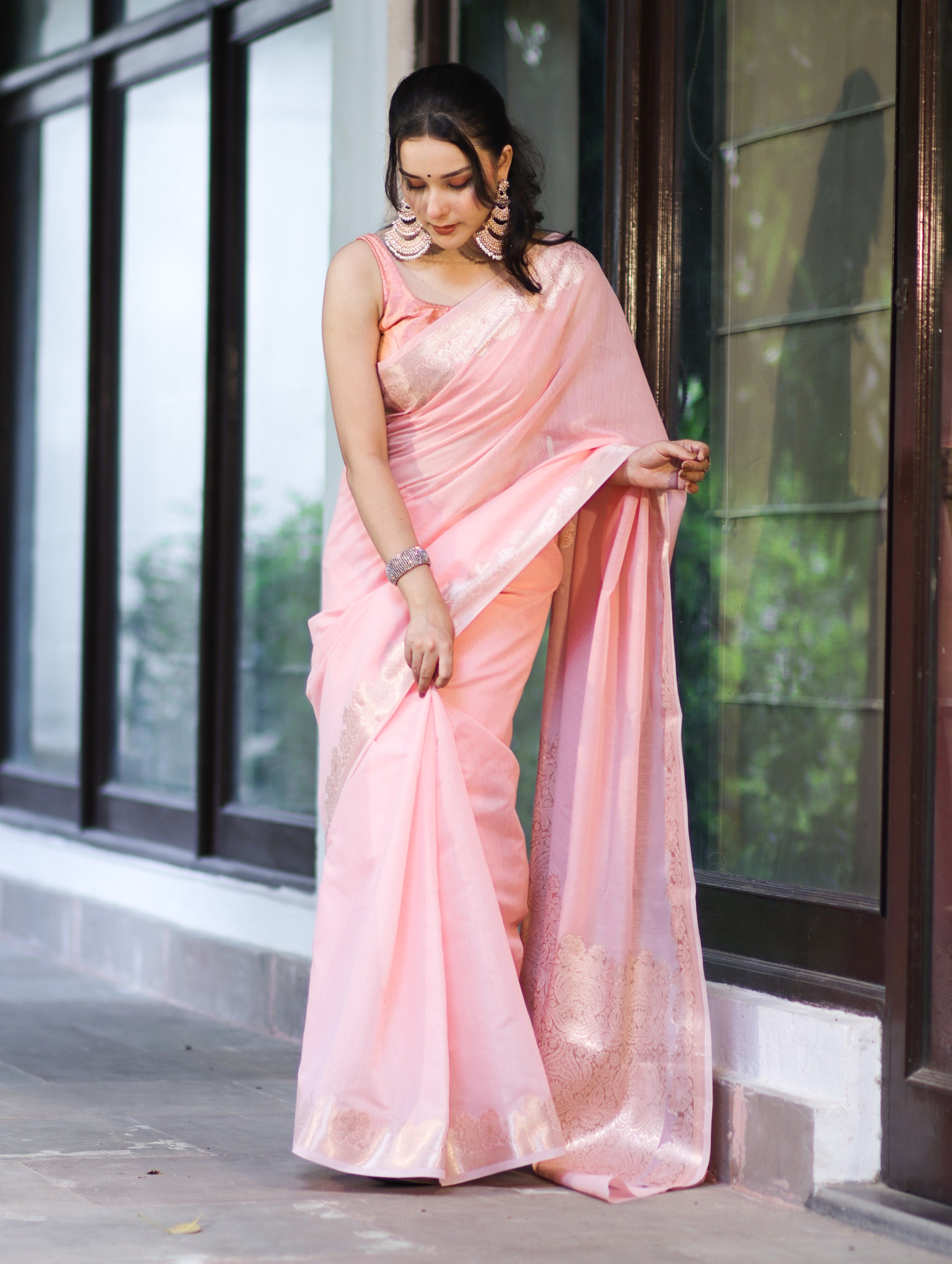 Banarasee Handloom Cotton Silk Plain Saree With Floral Zari Border-Light Pink