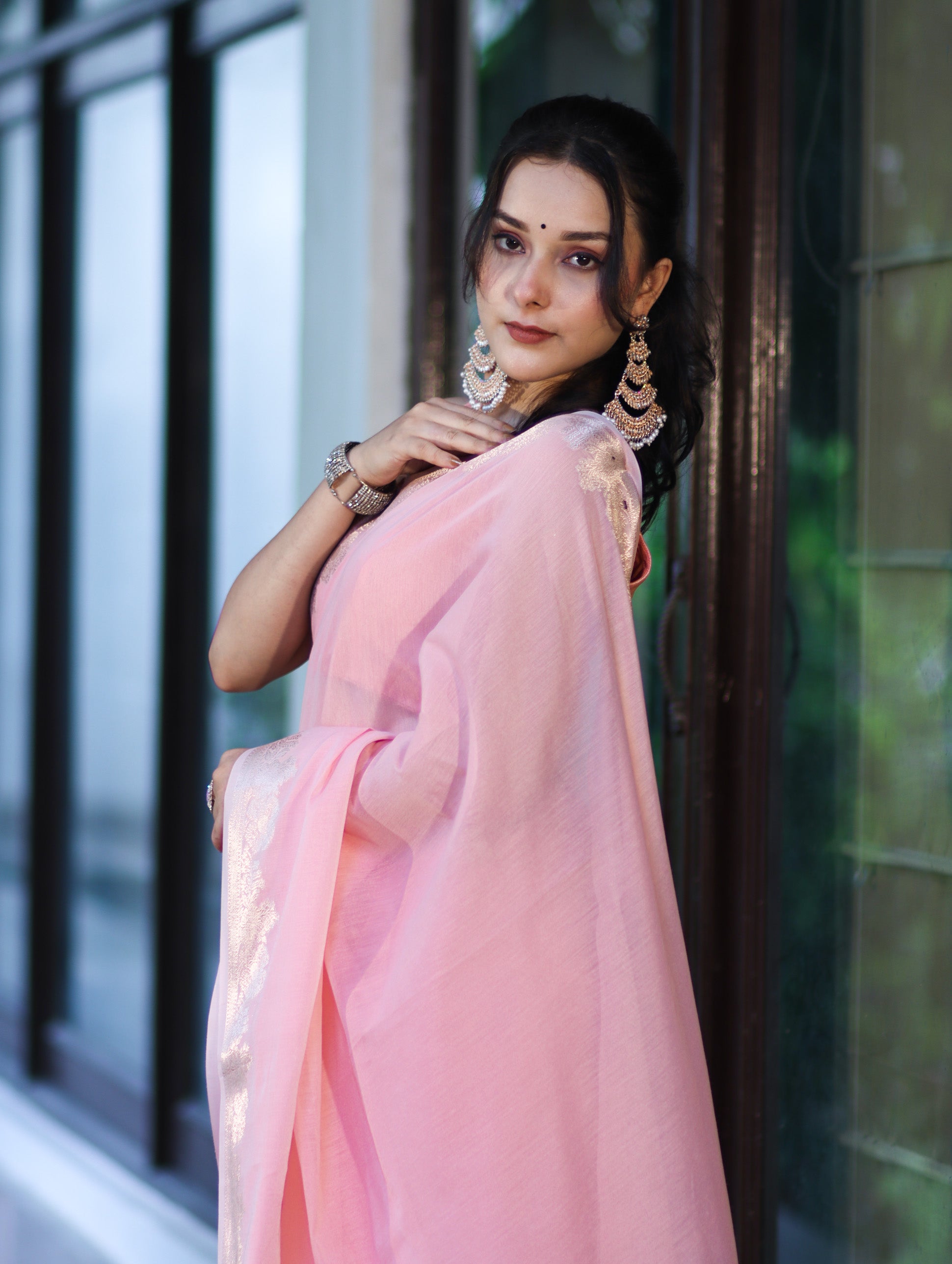 Banarasee Handloom Cotton Silk Plain Saree With Floral Zari Border-Light Pink