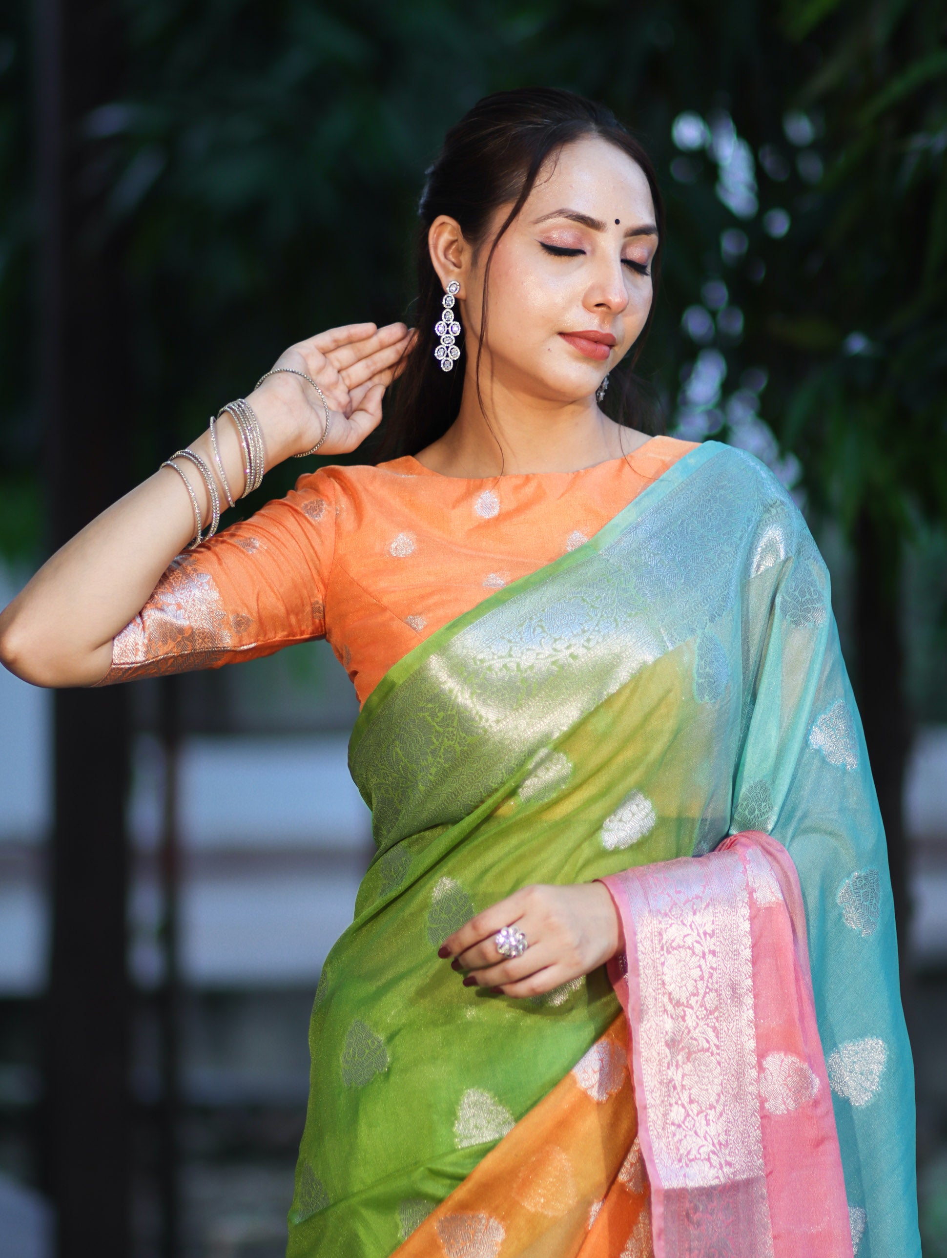 Banarasee Handwoven Semi-Chiffon Saree With Zari Work-Multicolor