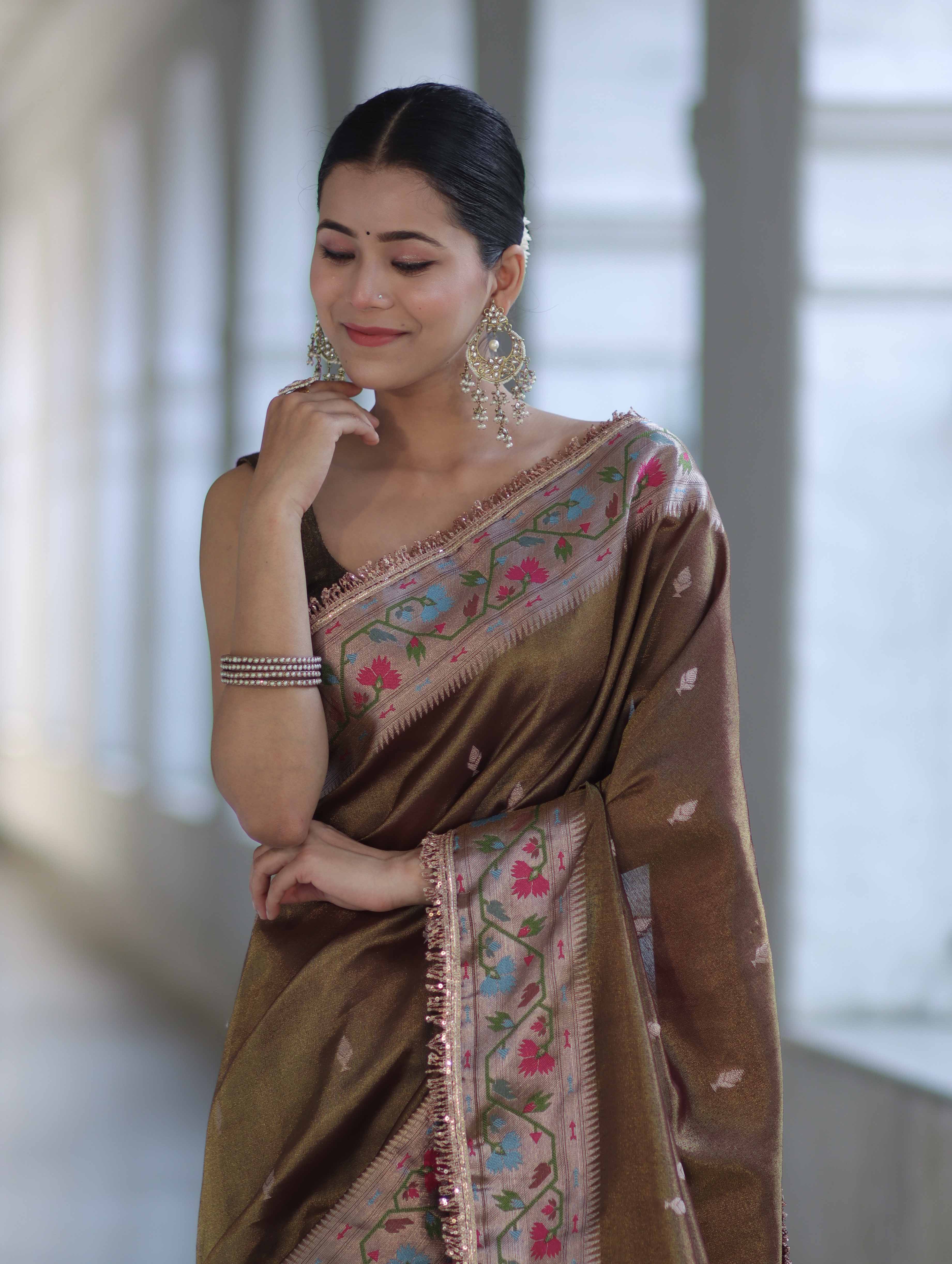 Banarasee Handloom Dual Tone Shimmer Silk Saree With Buti Design & Lace Border-Olive Green