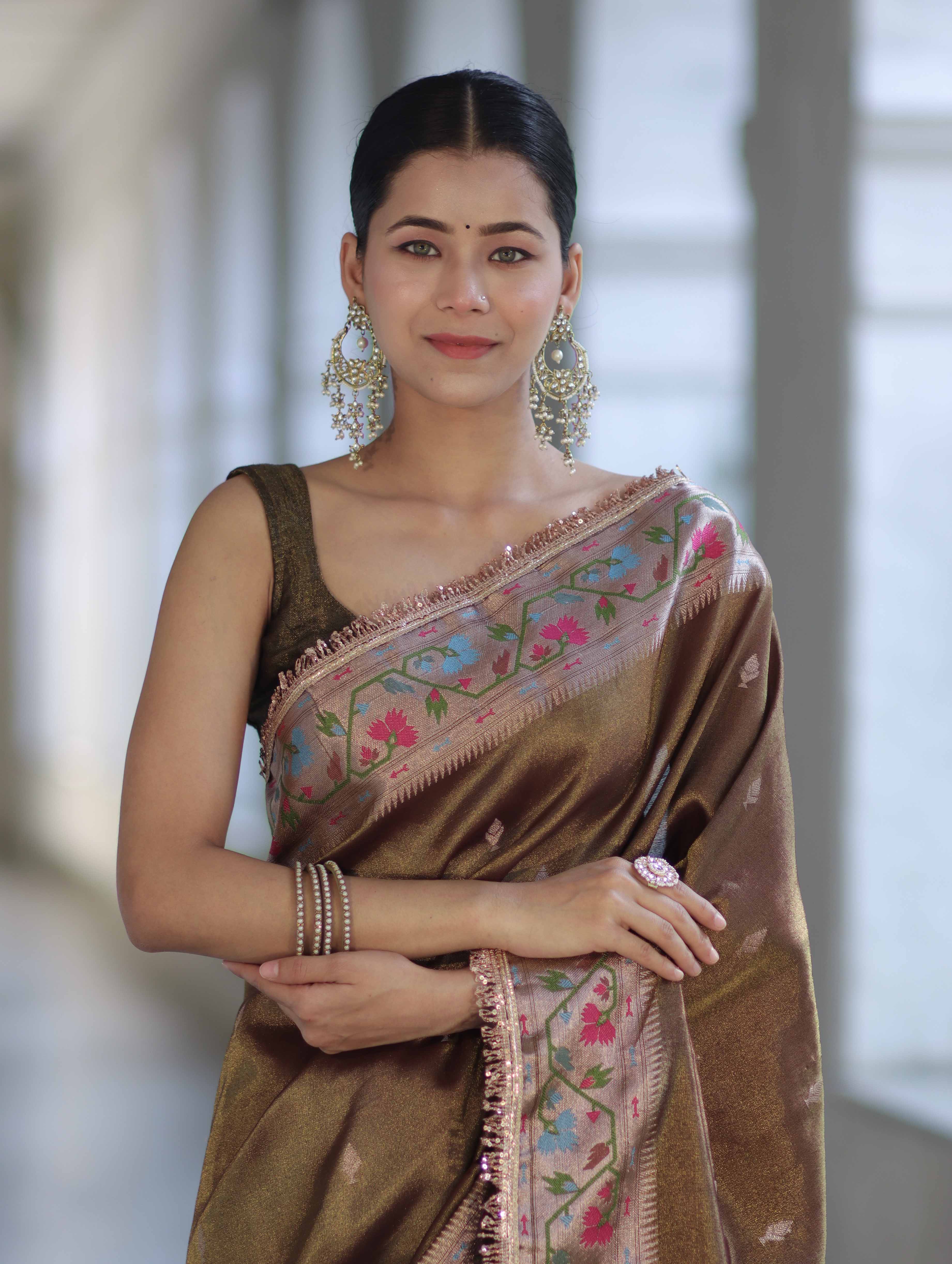 Banarasee Handloom Dual Tone Shimmer Silk Saree With Buti Design & Lace Border-Olive Green