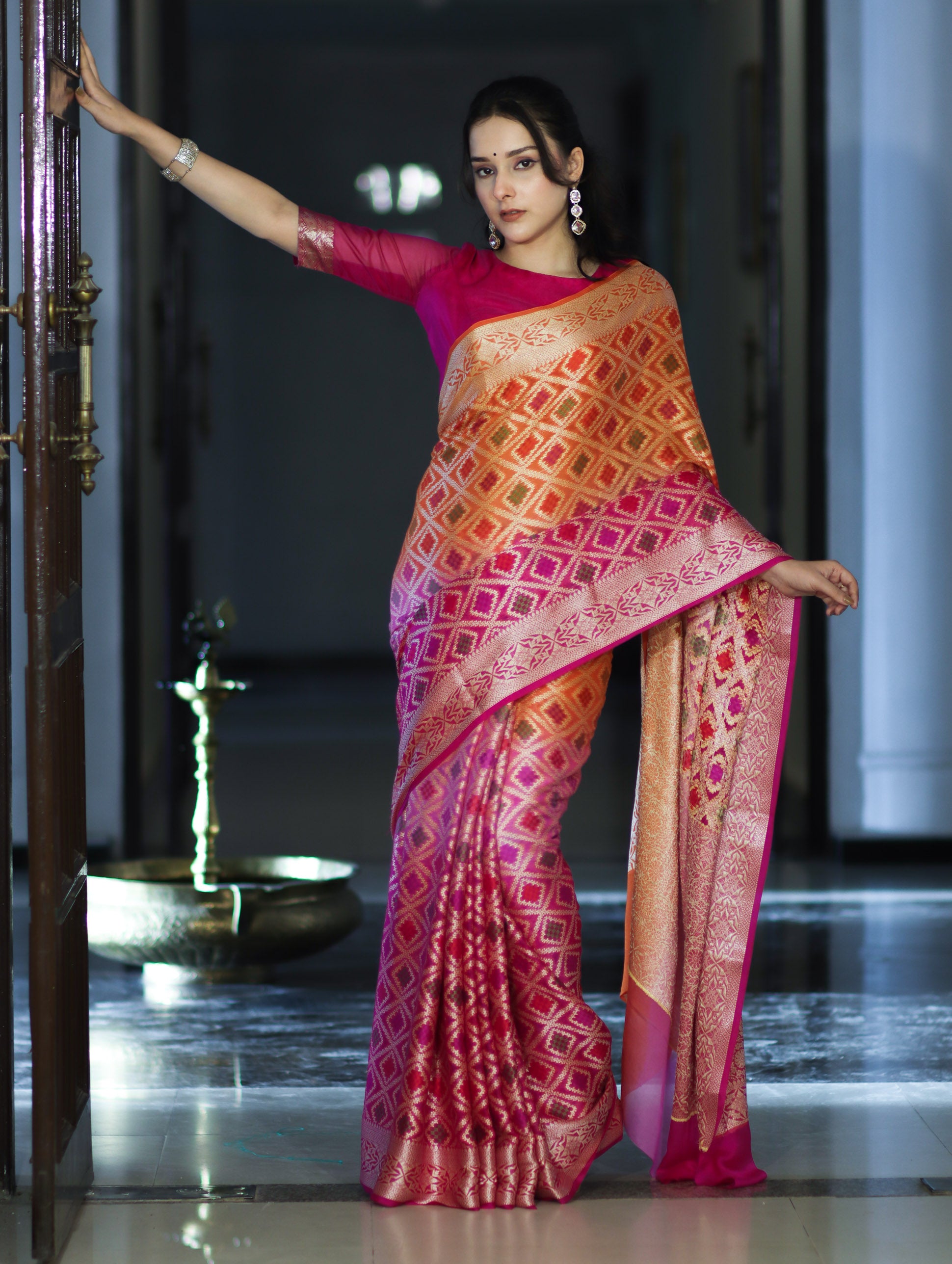 Banarasee Handloom Dual Color Pure Chiffon Saree With Resham Jaal Work-Pink & Orange