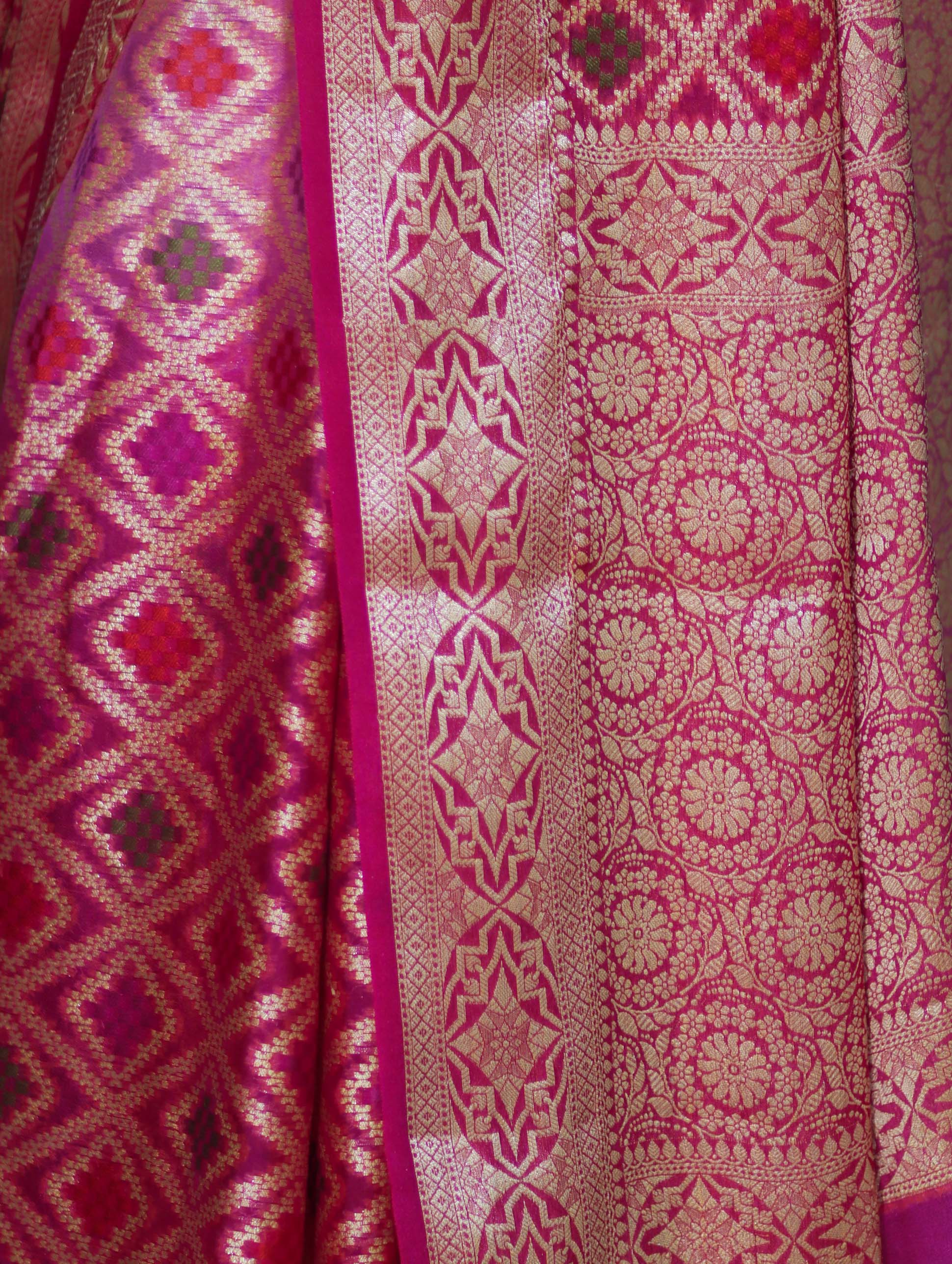 Banarasee Handloom Dual Color Pure Chiffon Saree With Resham Jaal Work-Pink & Orange