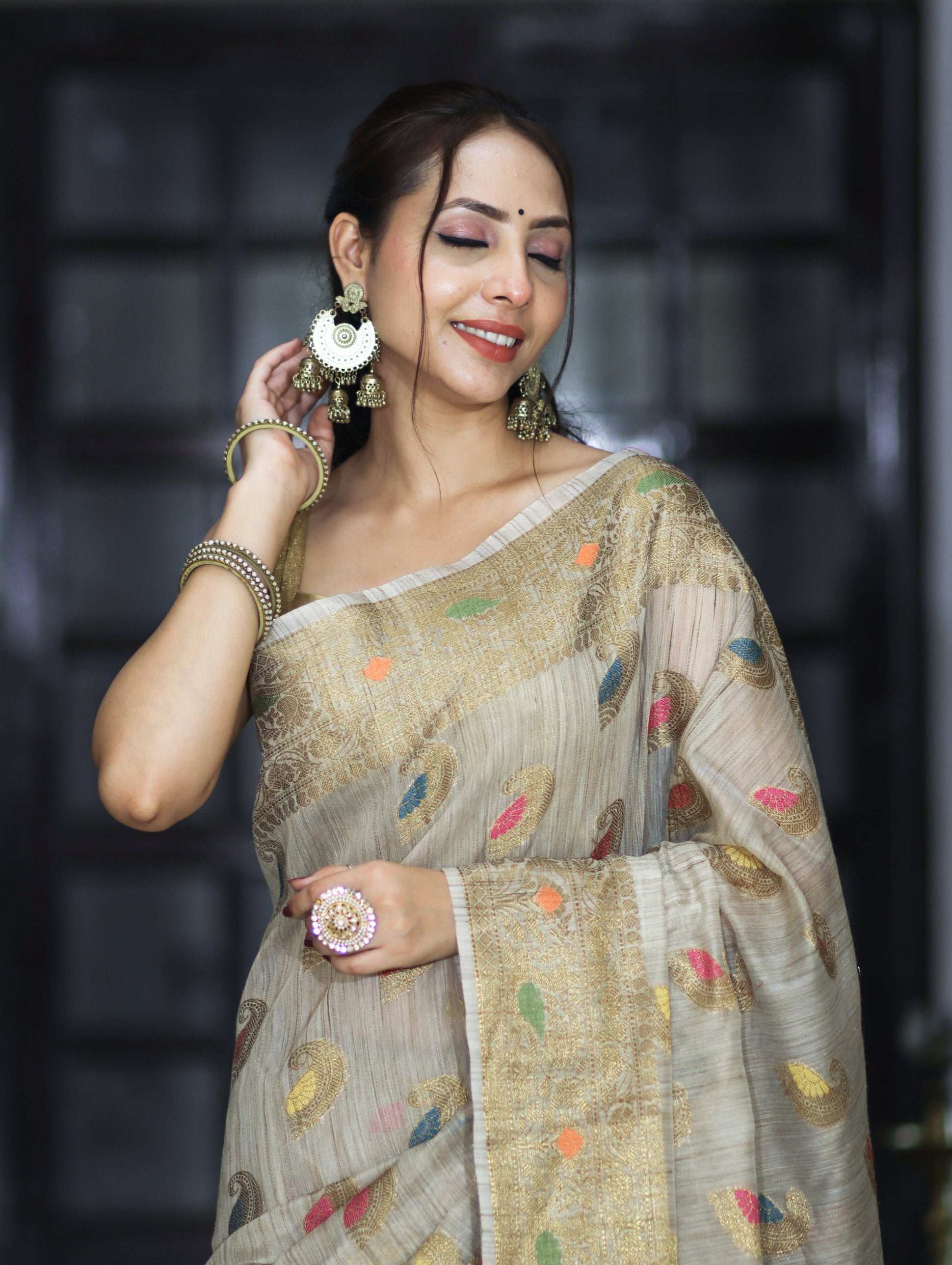 Banarasee Handloom Cotton Silk Saree With Antique Zari Buta Work & Border-Grey