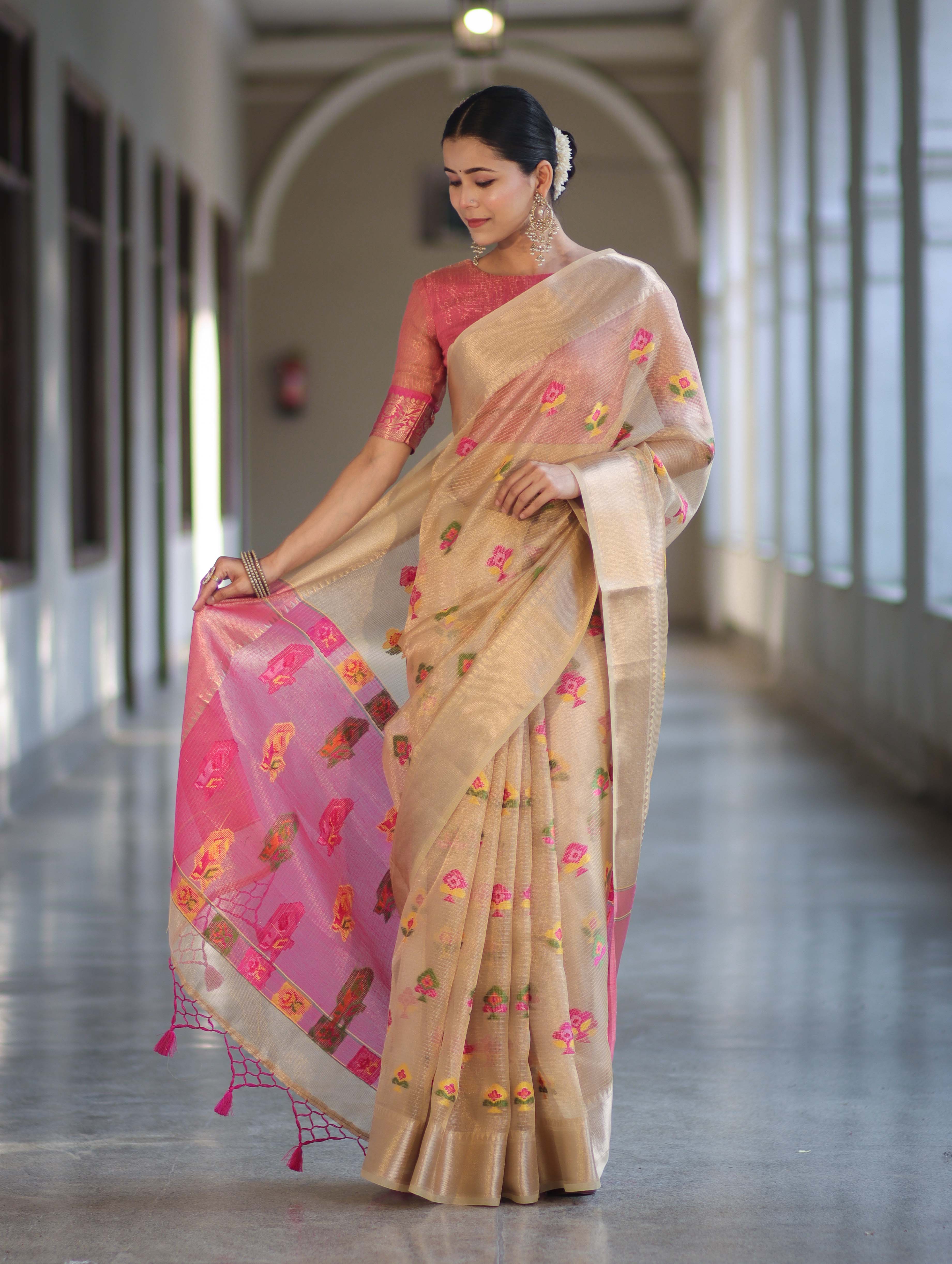 Banarasee Handloom Tissue Saree With Thread Embroidery & Contrast Pallu-Gold & Pink