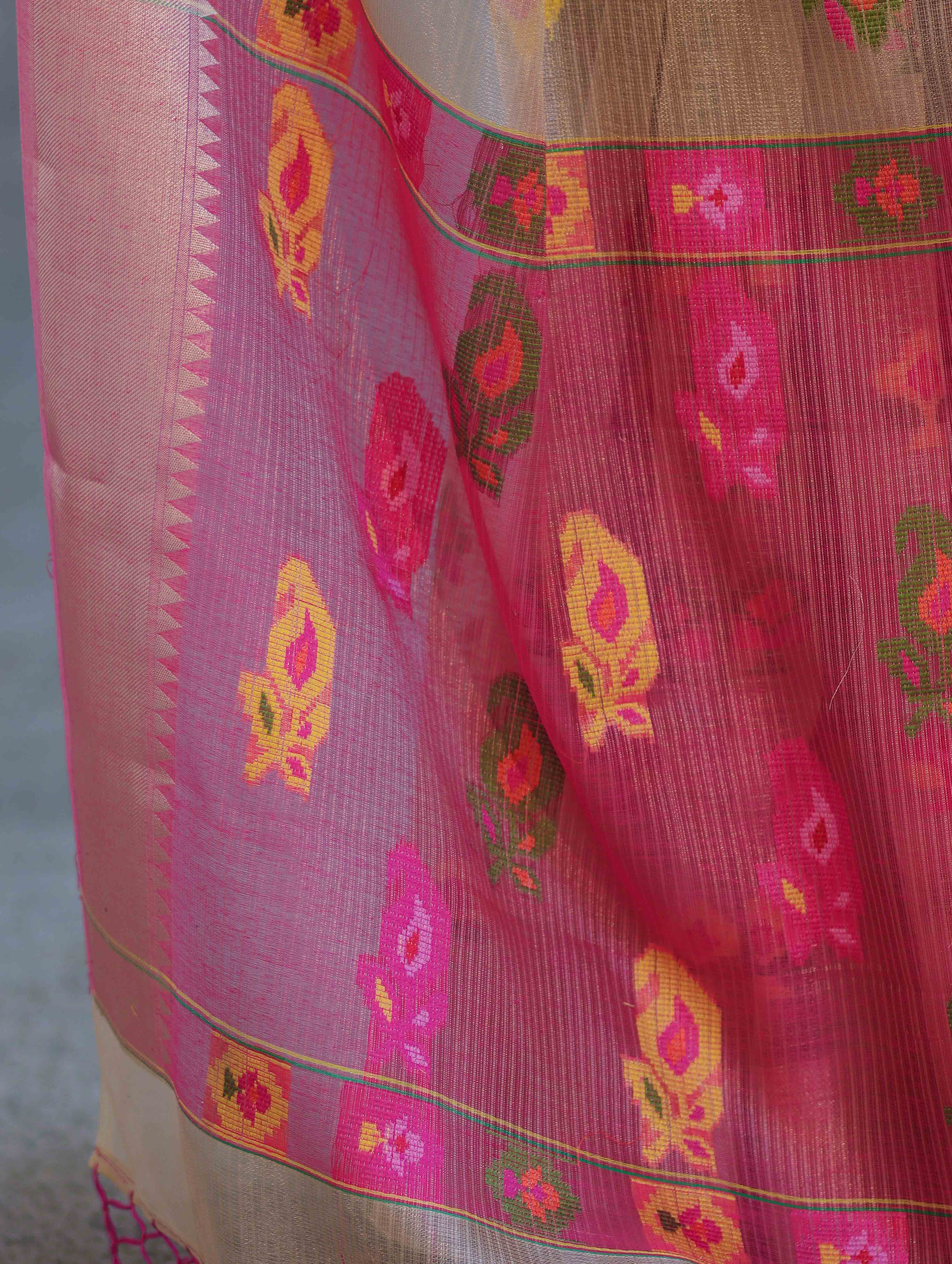 Banarasee Handloom Tissue Saree With Thread Embroidery & Contrast Pallu-Gold & Pink