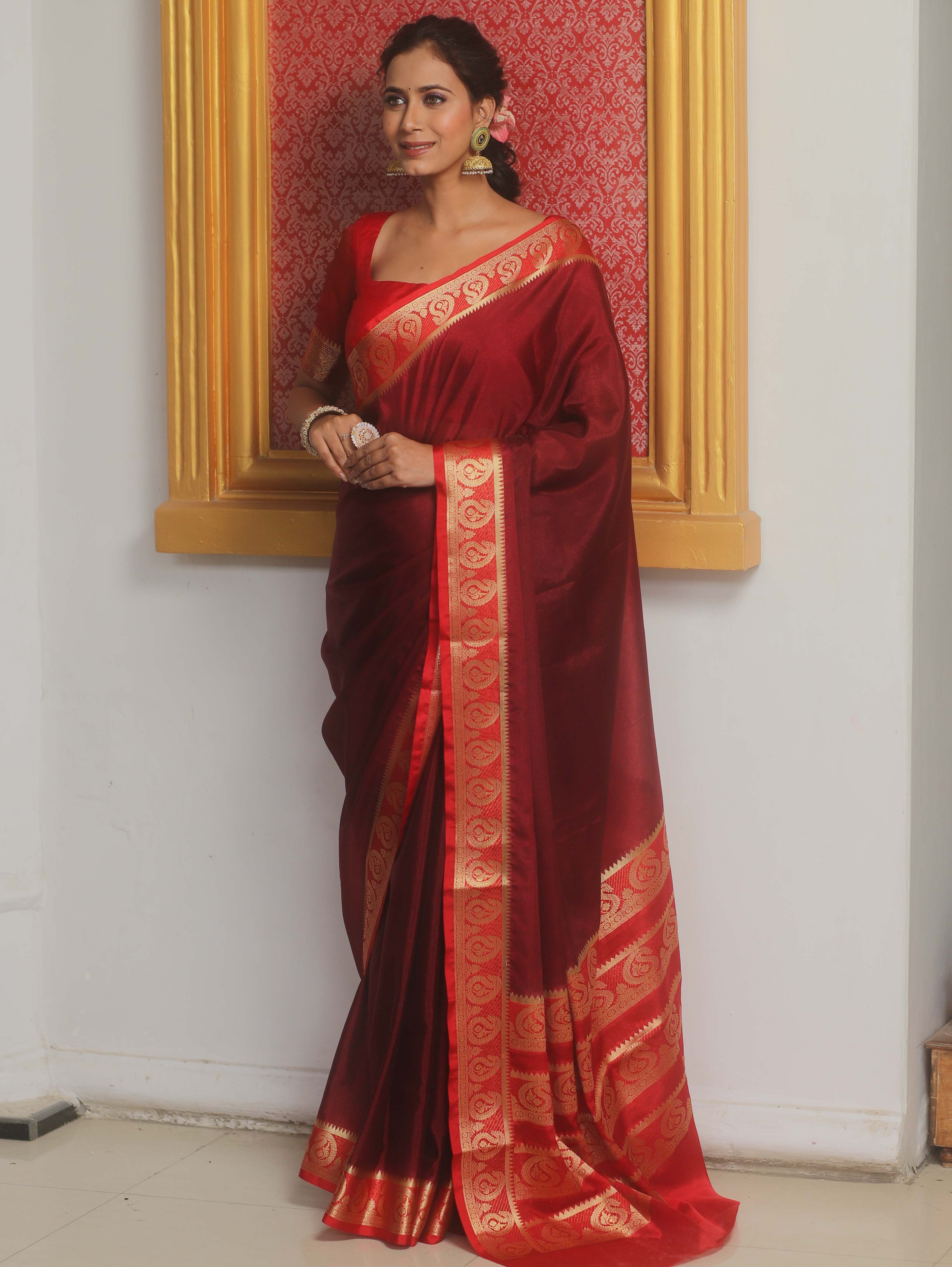 Banarasee Handwoven Semi Silk Plain Saree With Zari Border-Maroon & Red