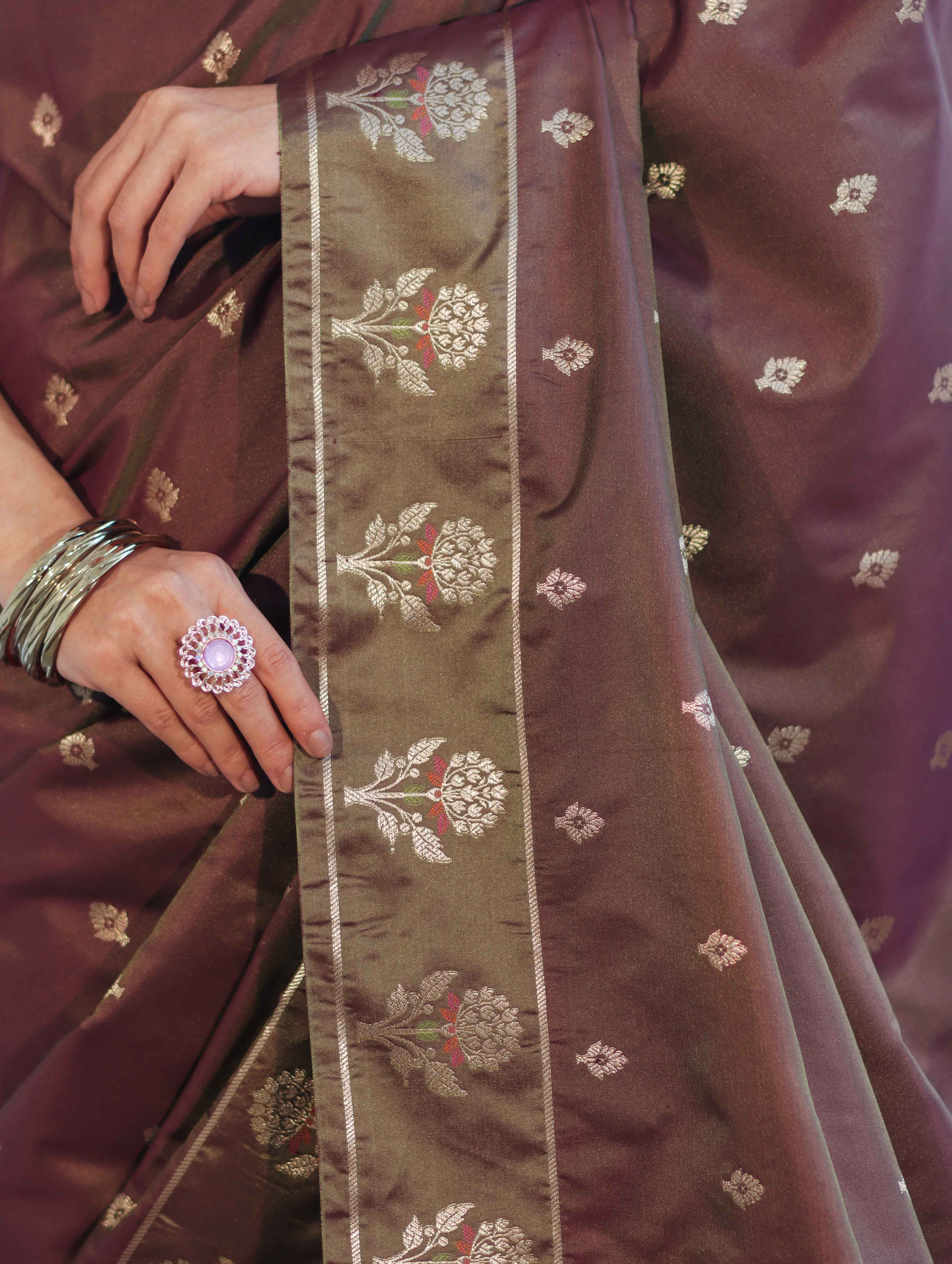 Banarasee Handloom Dual Tone Semi Silk Saree With Zari Buti Design & Border-Burgundy (Green Tone)