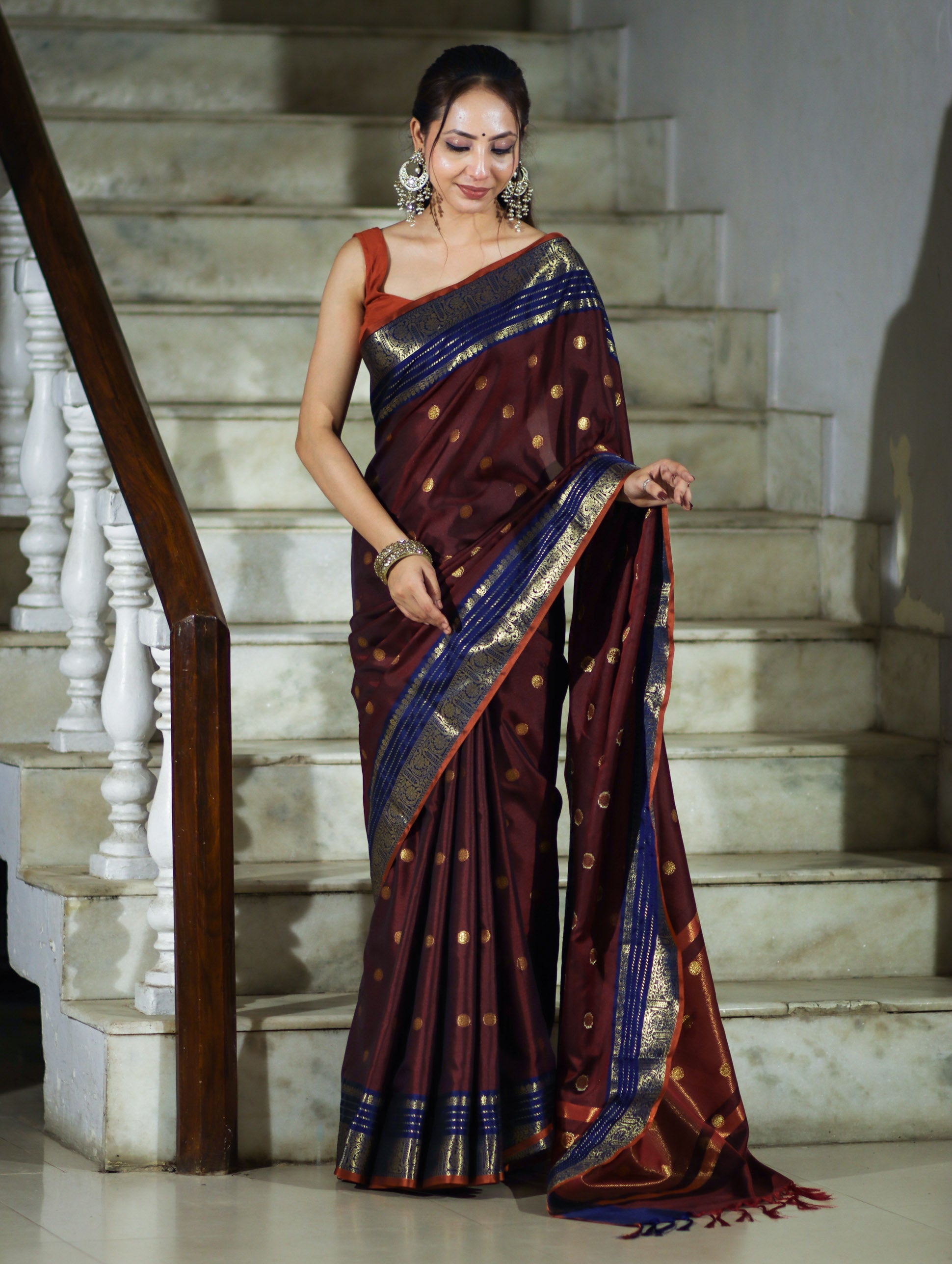 Banarasee Handloom Semi Silk Saree With Buti Design & Contrast Border-Burgundy & Blue