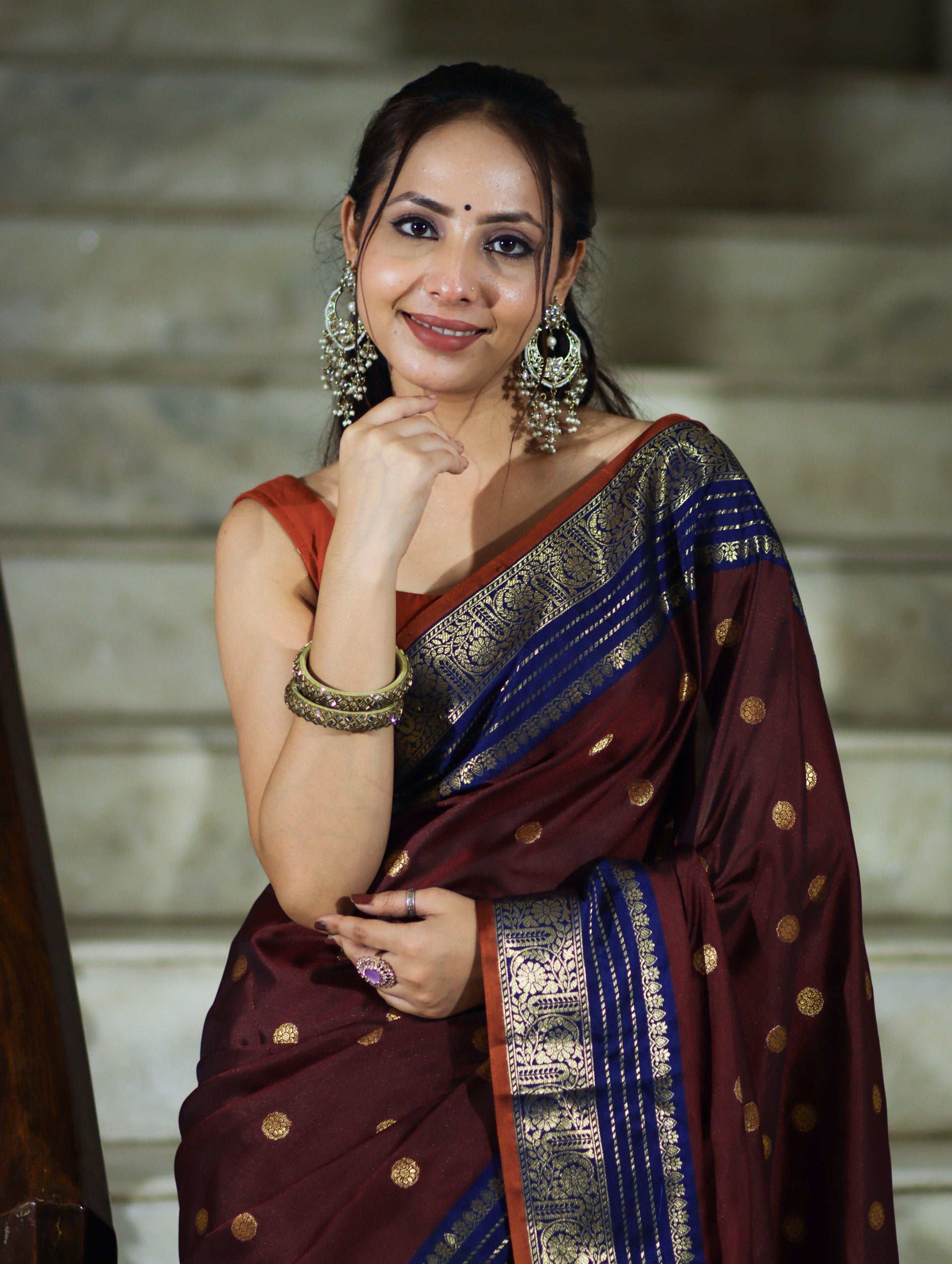 Banarasee Handloom Semi Silk Saree With Buti Design & Contrast Border-Burgundy & Blue