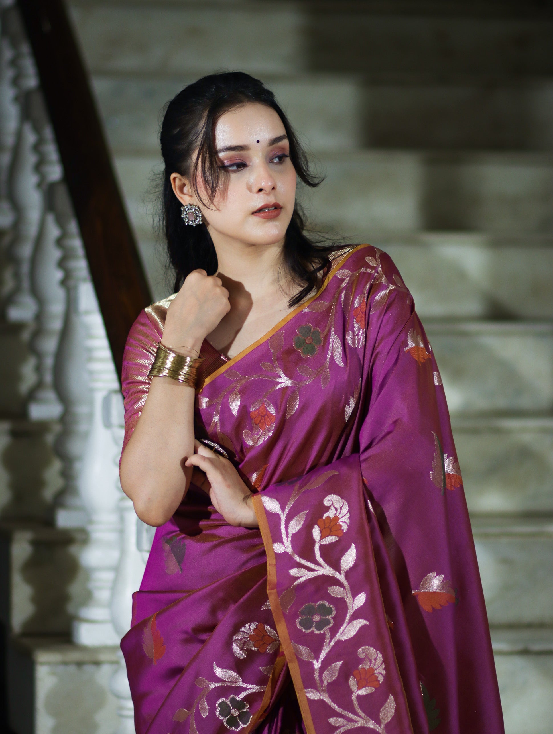 Banarasee Handloom Semi Silk Saree With Leaf Pattern & Floral Zari Border-Mauve