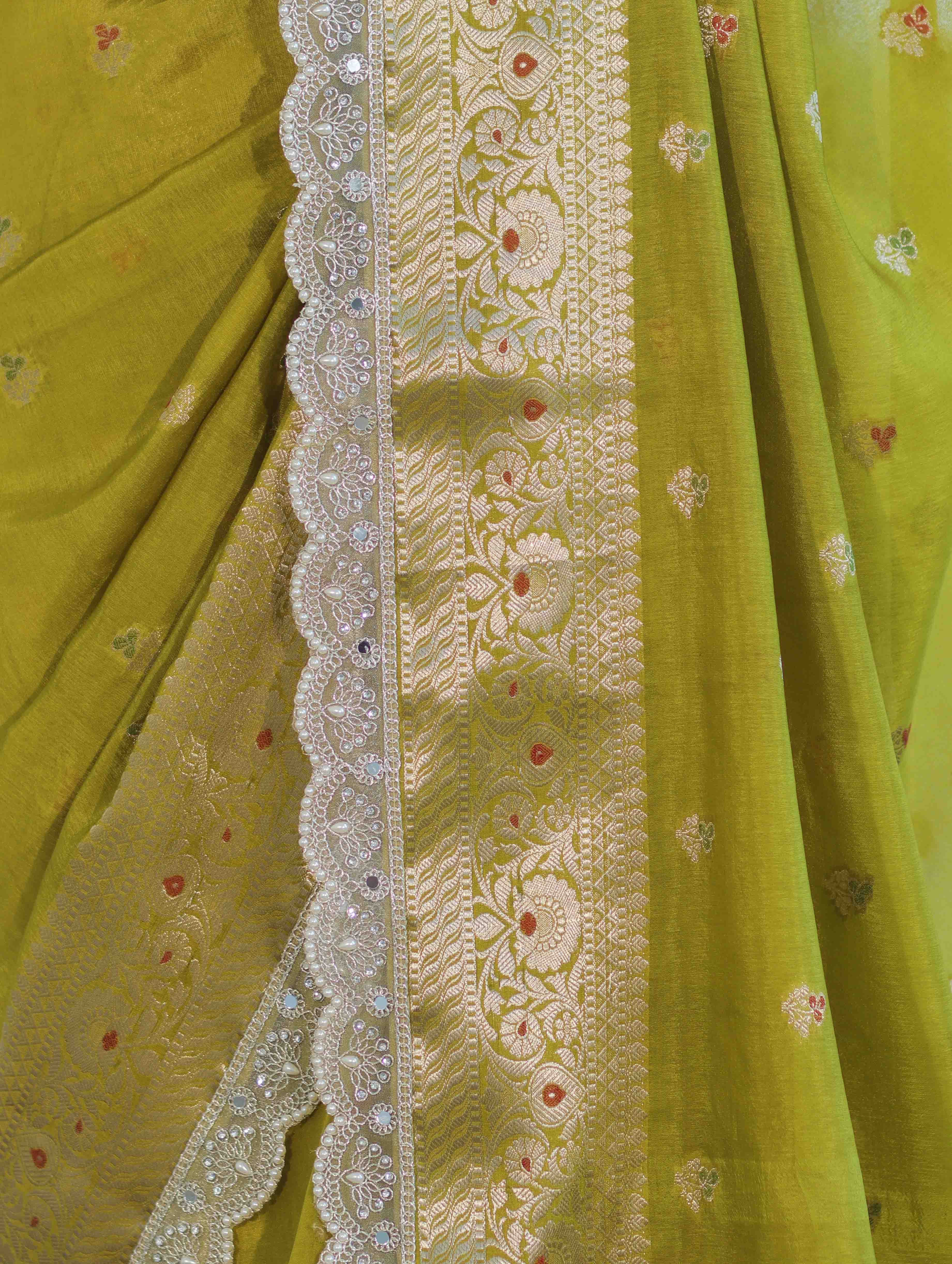 Banarasee Handloom Semi Silk Saree With Zari Buti Design & Lace Border-Lime Green