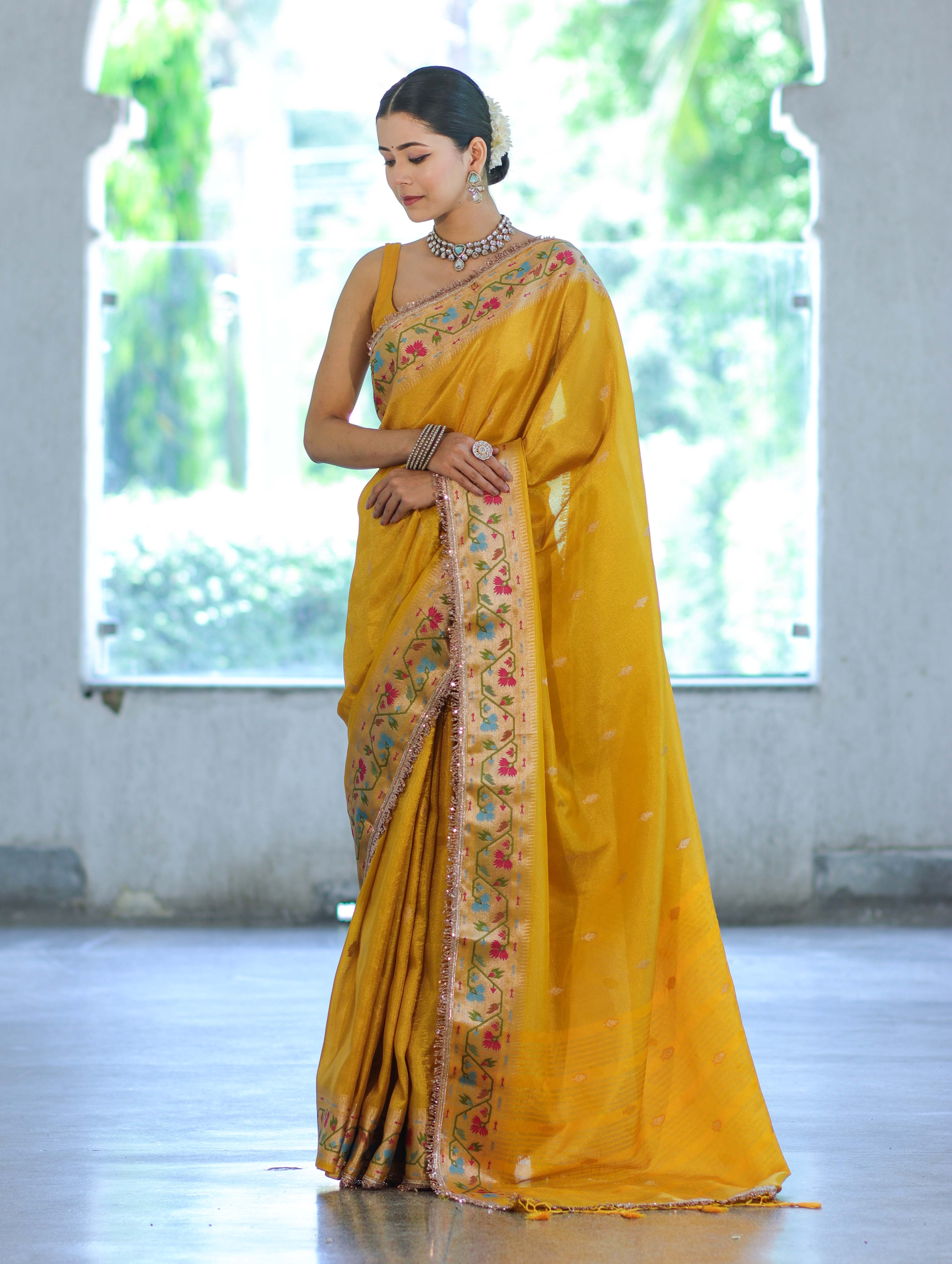 Banarasee Handloom Dual Tone Shimmer Silk Saree With Buti Design & Lace Border-Yellow