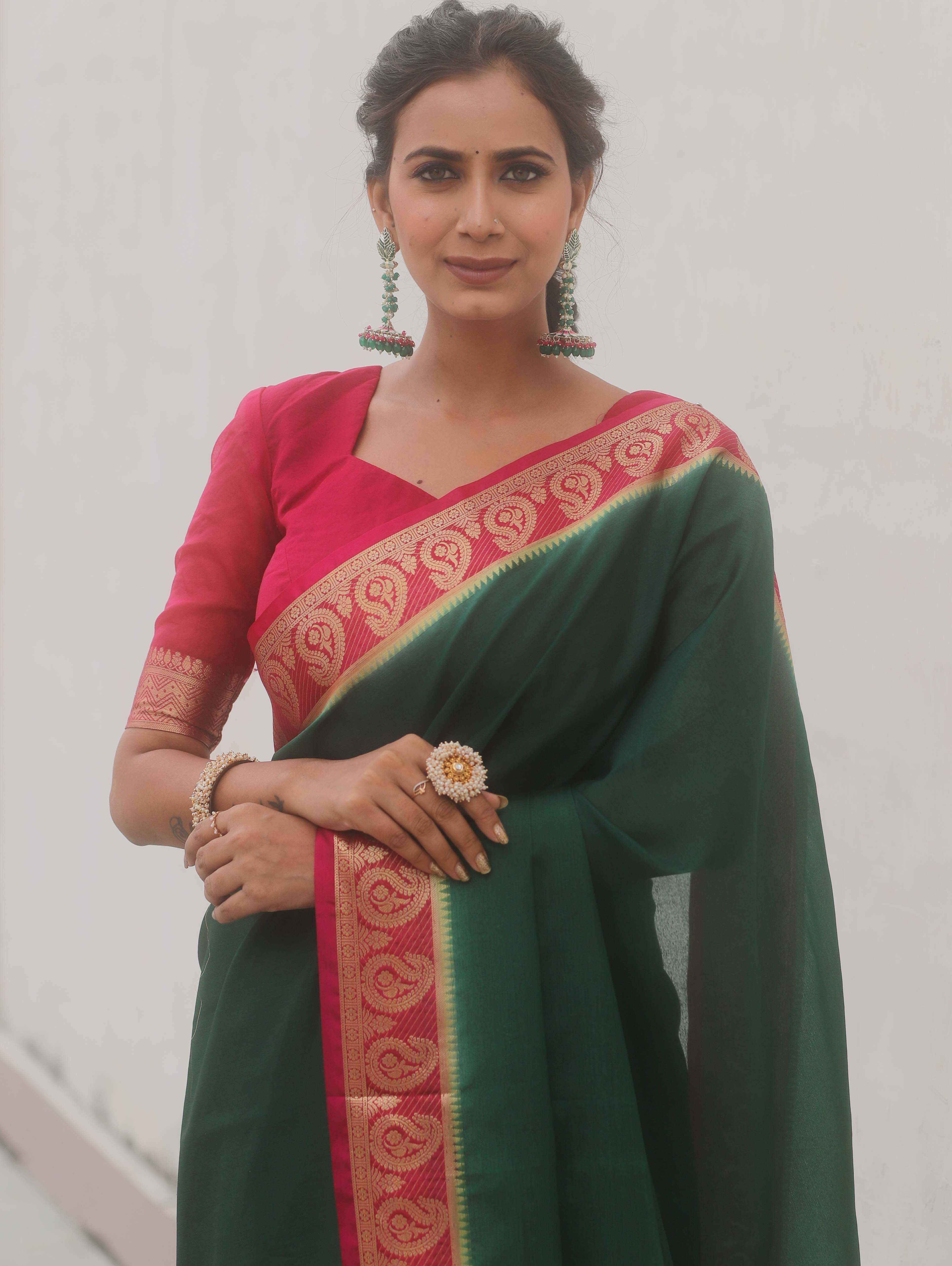 Banarasee Handwoven Semi Silk Plain Saree With Zari Border-Green & Pink