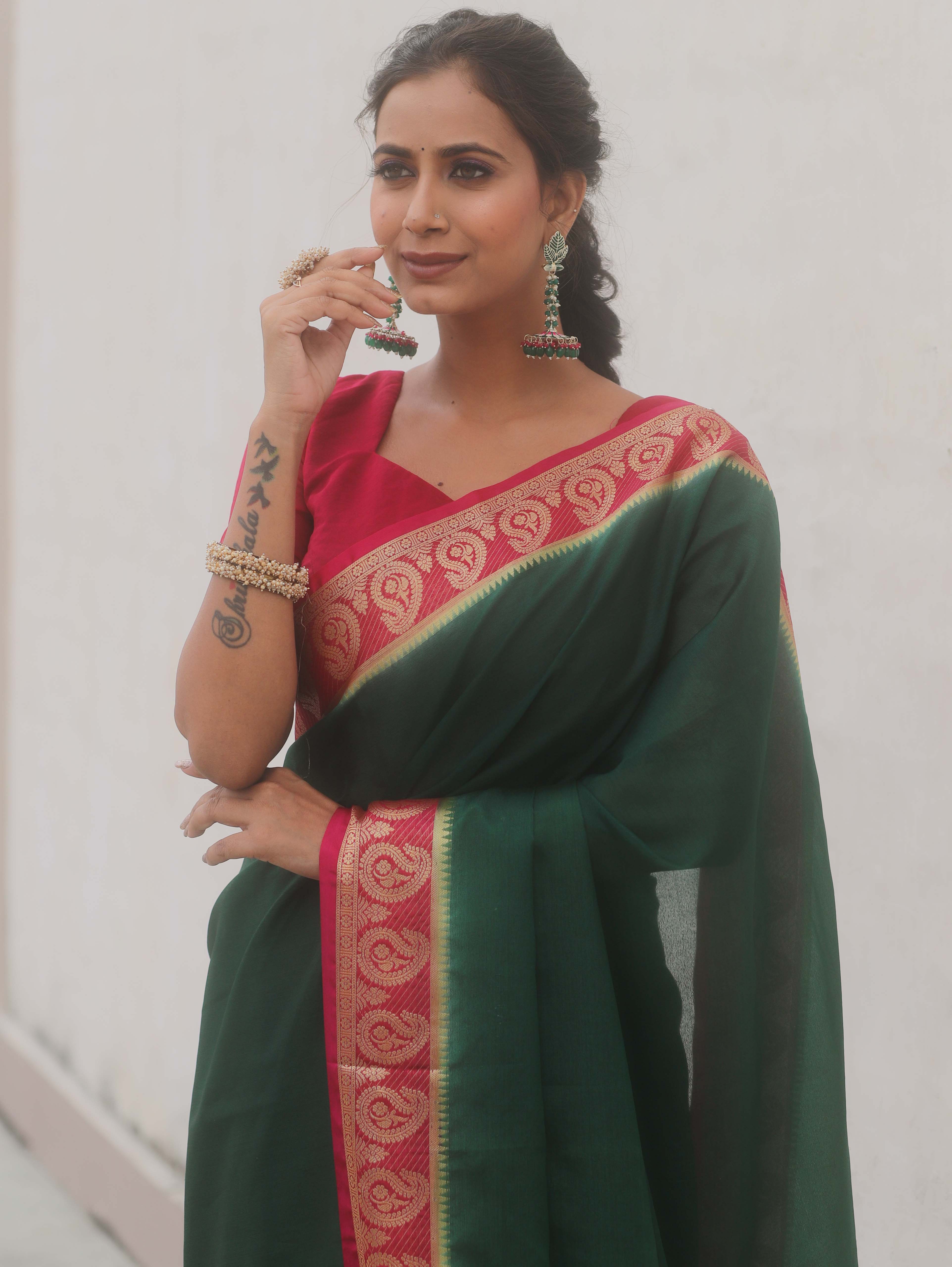 Banarasee Handwoven Semi Silk Plain Saree With Zari Border-Green & Pink