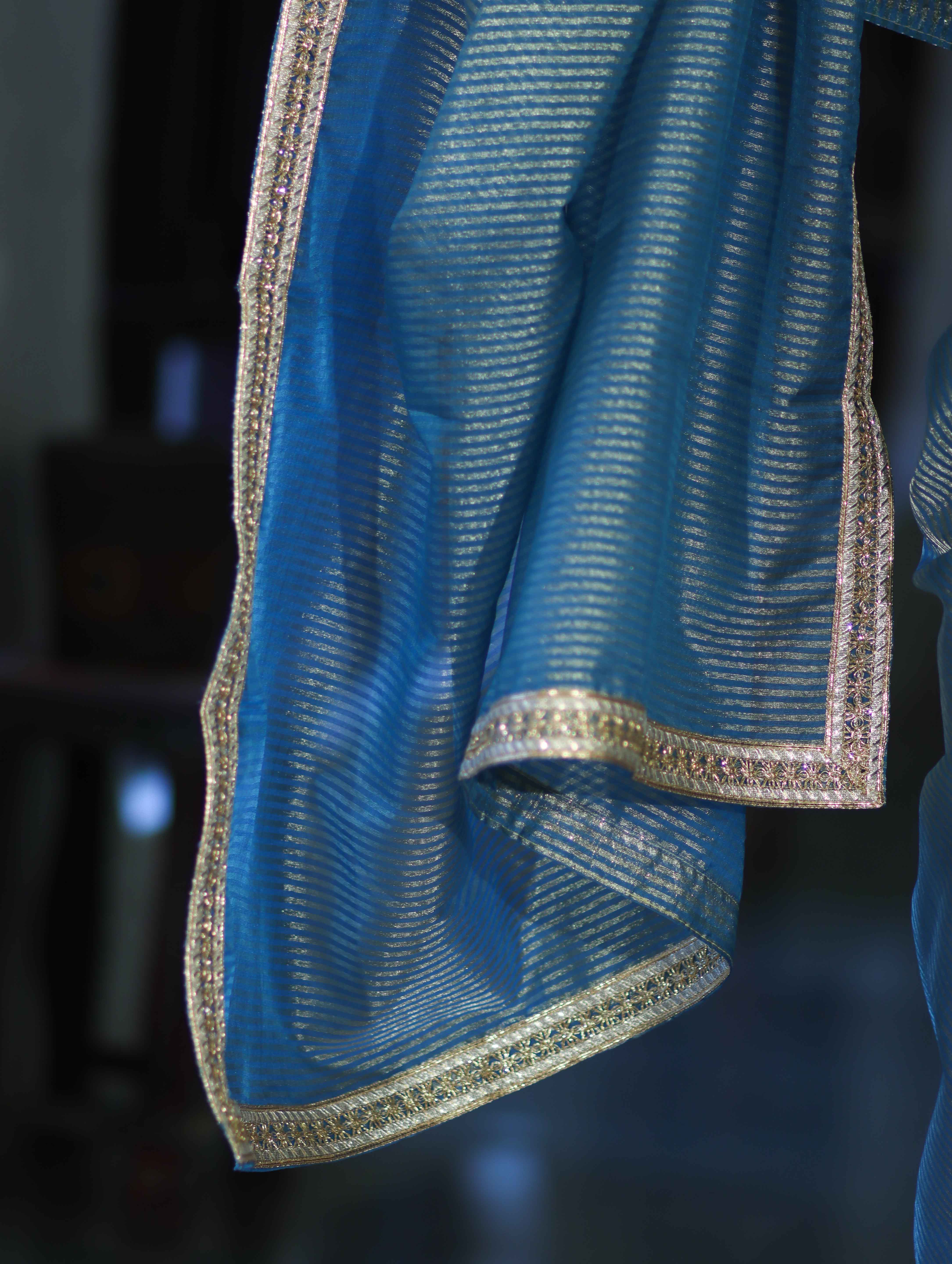 Banarasee Handloom Soft Tissue Saree With Stripe Pattern & Lace Border-Light Blue
