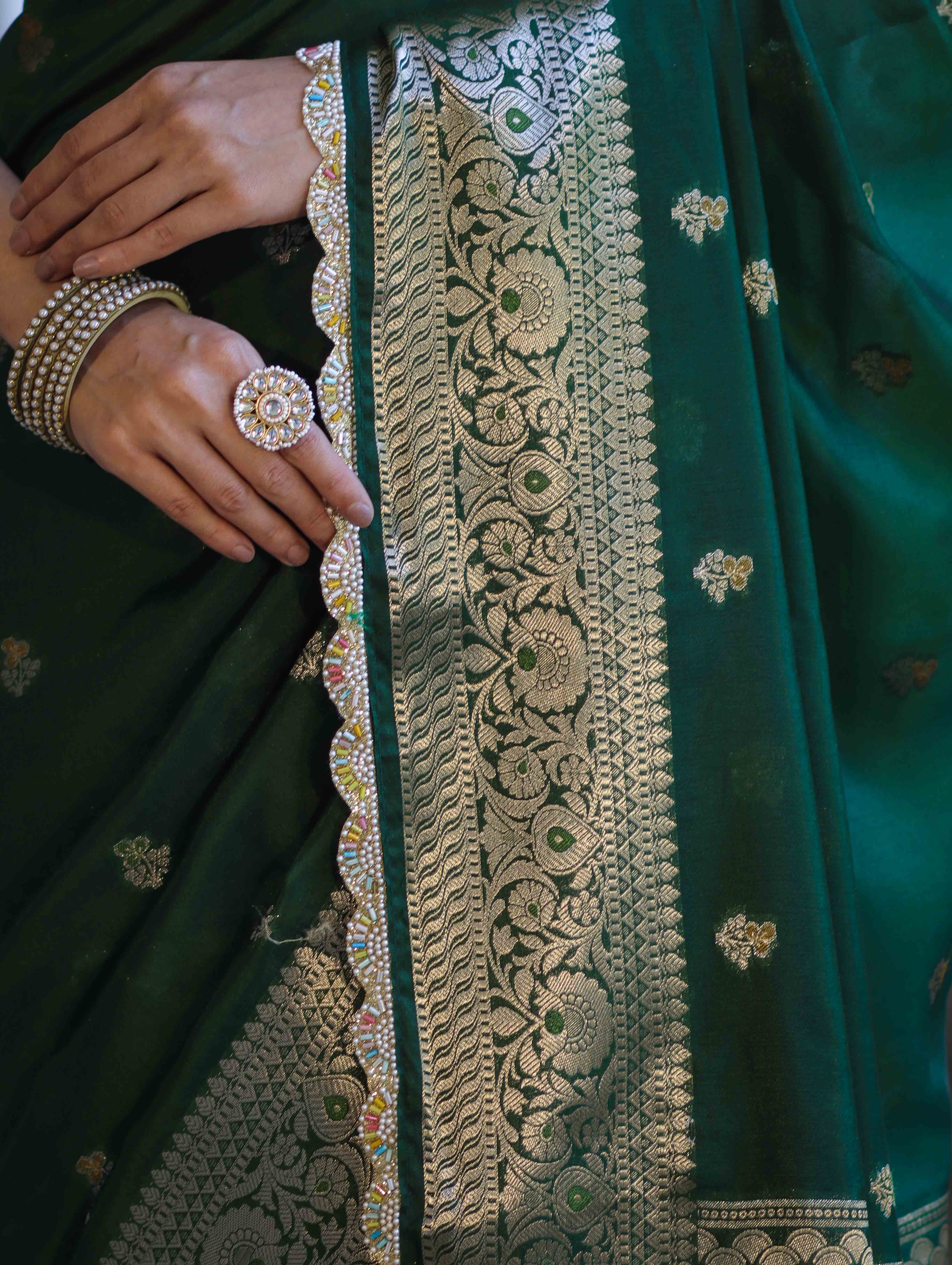 Banarasee Handloom Semi Silk Saree With Zari Buti Design & Lace Border-Green