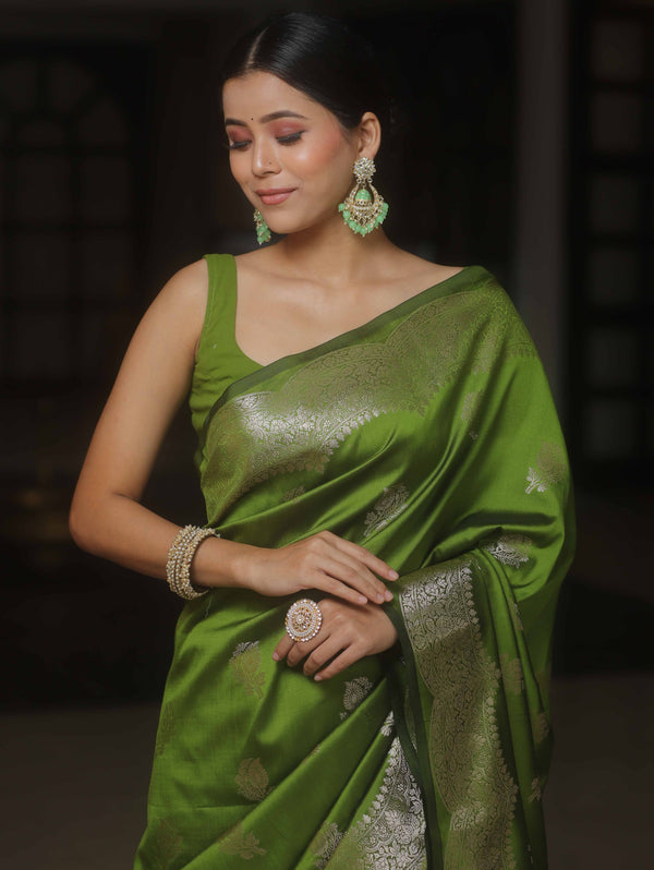 Banarasee Handwoven Semi Silk Saree With Zari Buti Design-Heena Green