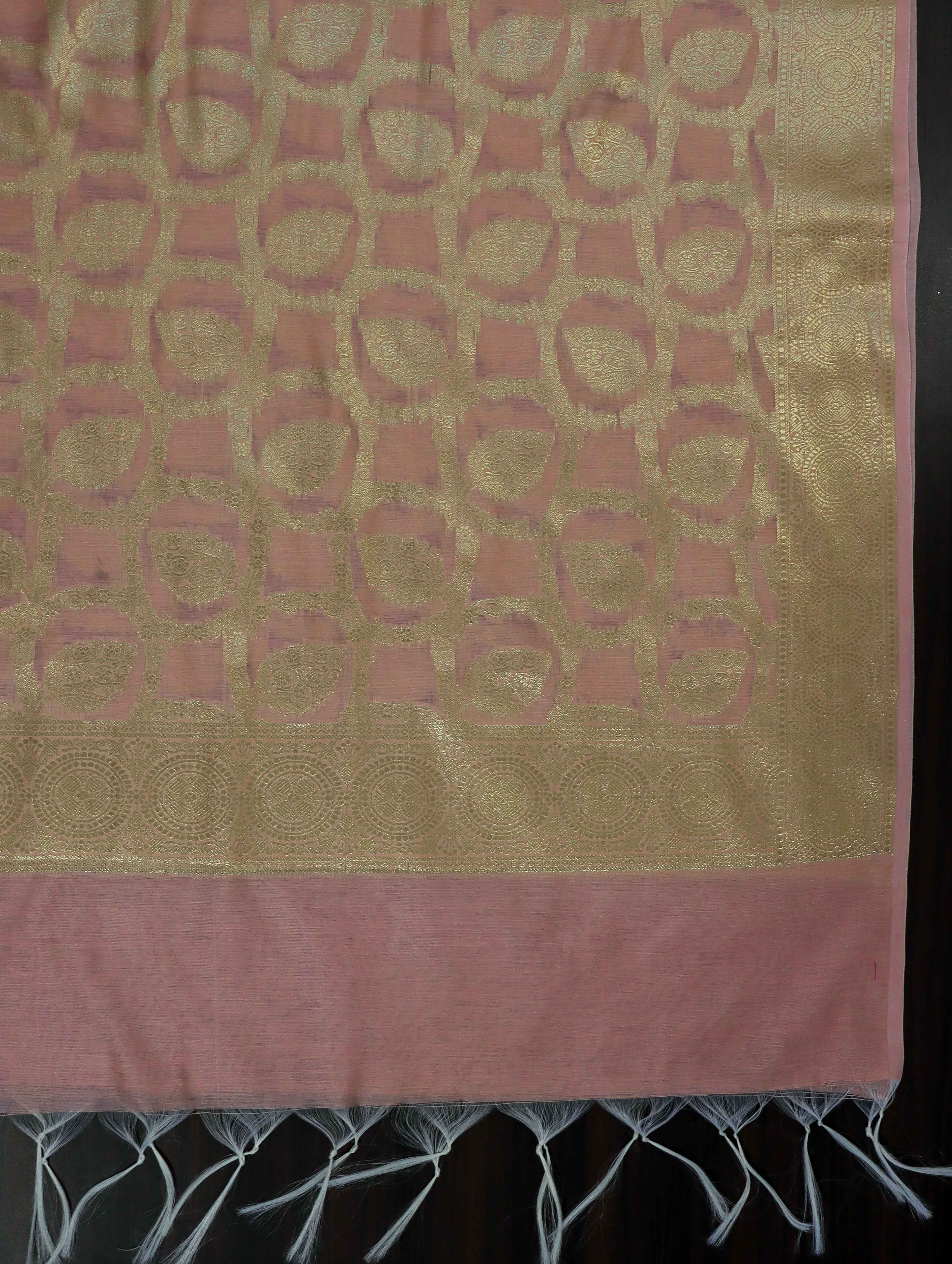 Banarasee Cotton Silk Dupatta With Zari Woven Jaal Design-Peach