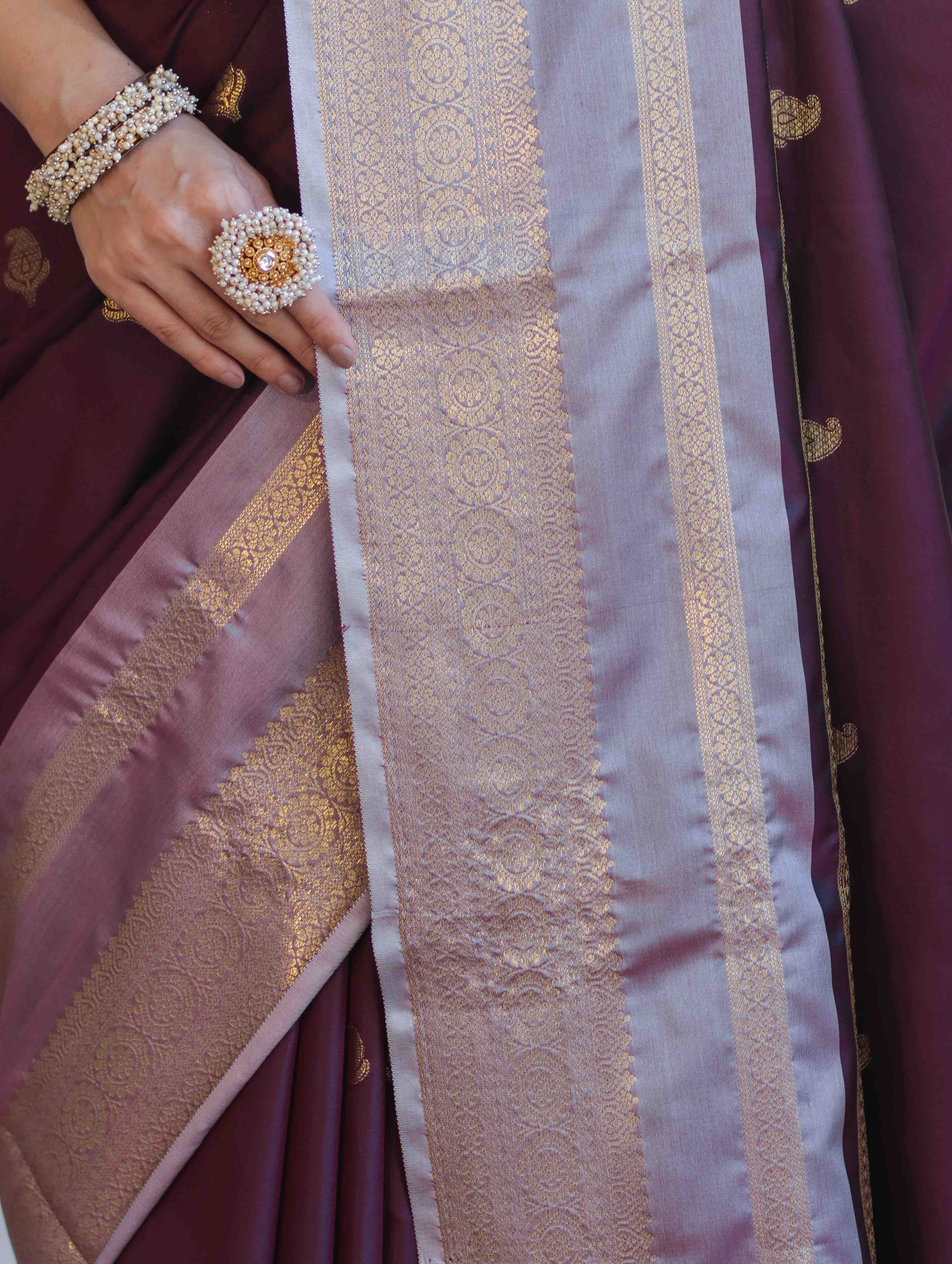 Banarasee Handloom Semi Silk Saree With Buti Design & Contrast Zari Border-Burgundy