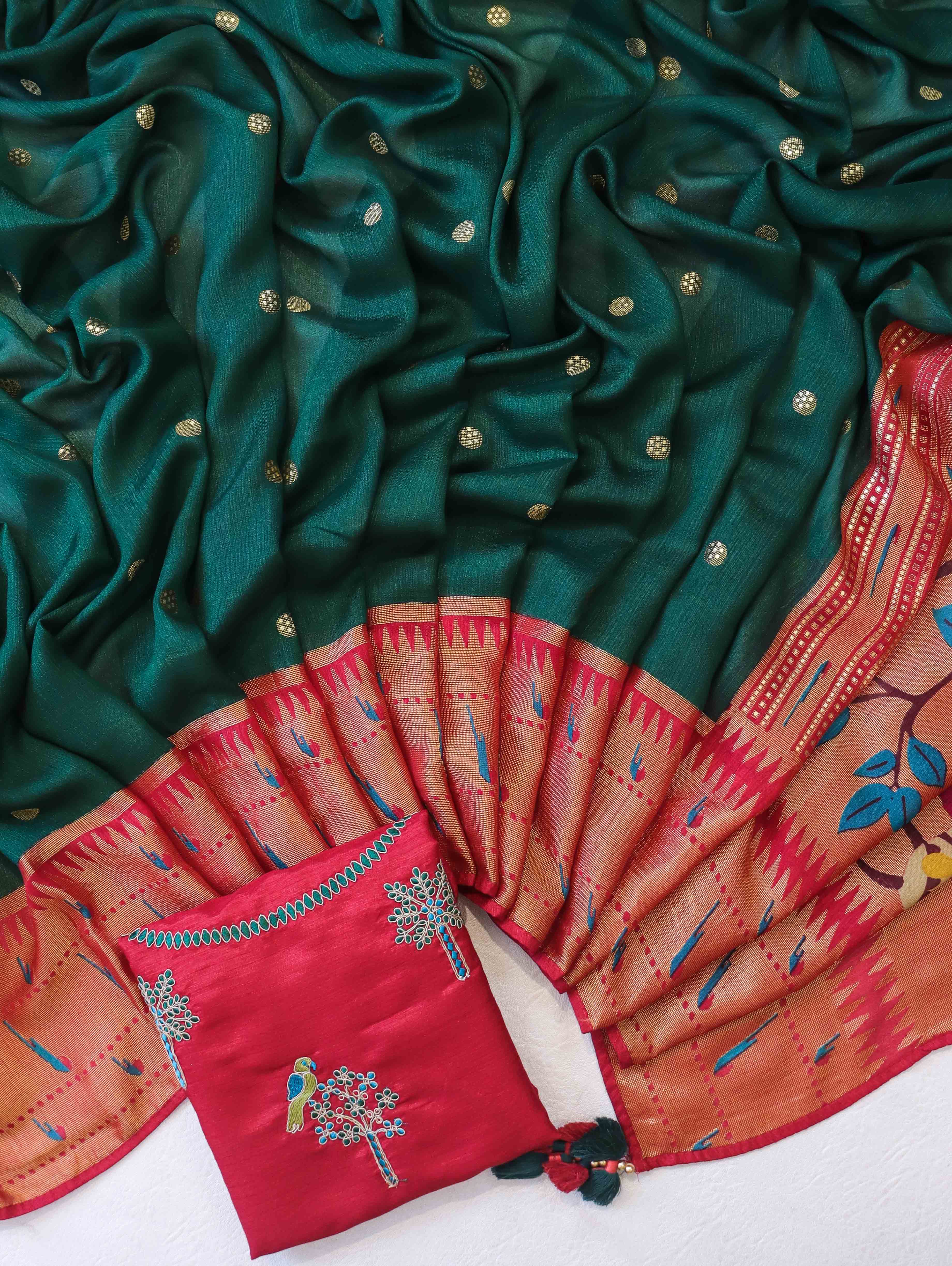 Banarasee Brasso Silk Paithani Saree With Contrast Border & Embroidered Blouse-Deep Green & Maroon