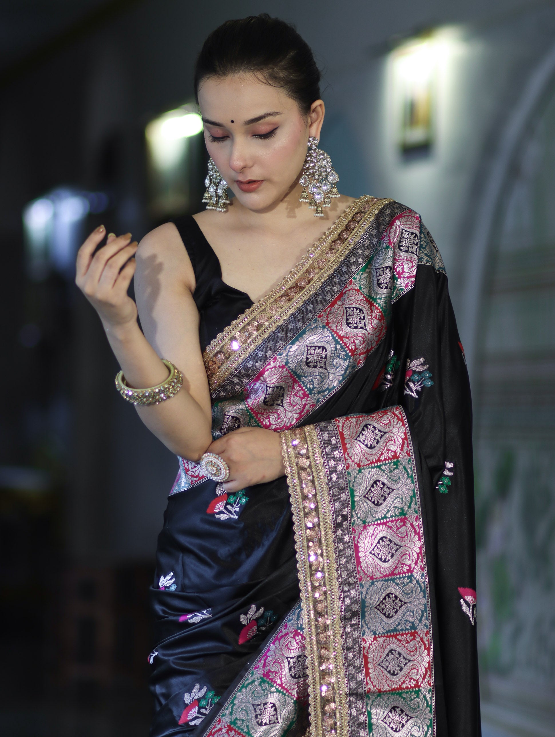 Banarasee Handloom Mashru Silk Saree With Resham & Zari Embroidery-Black