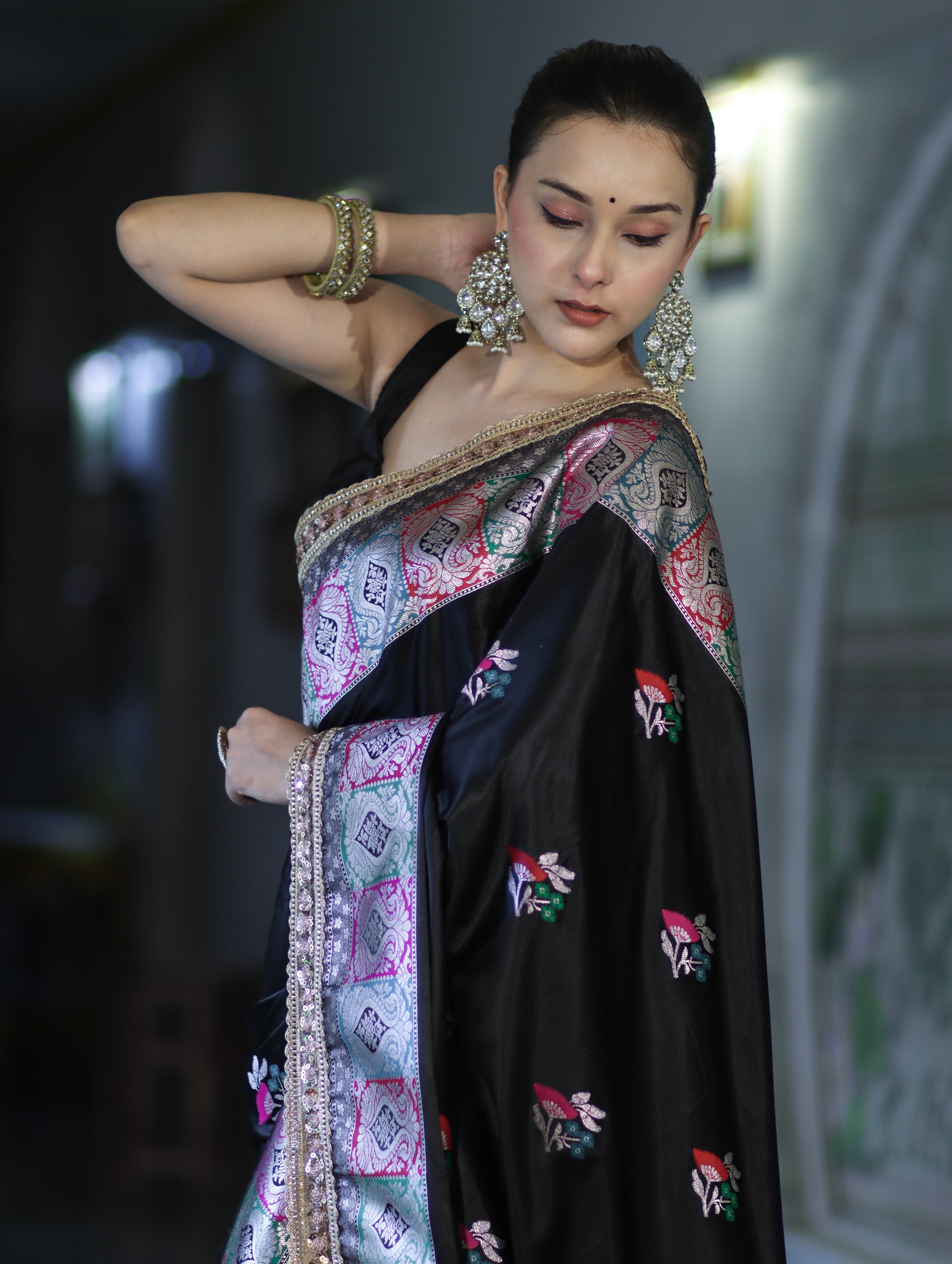 Banarasee Handloom Mashru Silk Saree With Resham & Zari Embroidery-Black