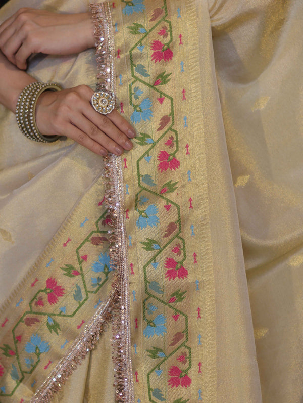 Banarasee Handloom Dual Tone Shimmer Silk Saree With Buti Design & Lace Border-Cream (Gold Tone)