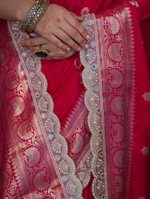 Banarasee Handloom Semi Silk Saree With Zari Buti Design & Lace Border-Fuchsia Pink